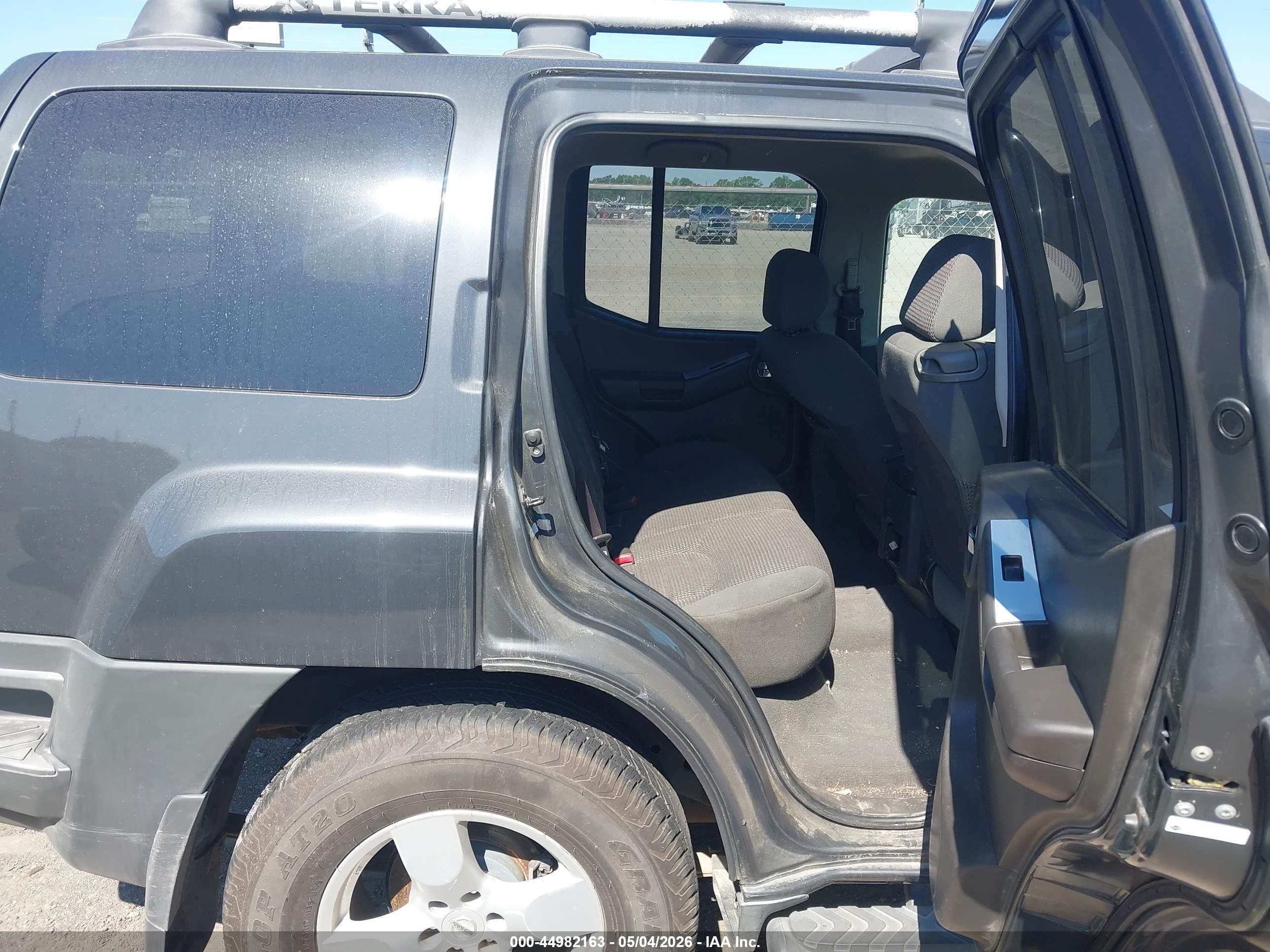 NISSAN XTERRA image 8