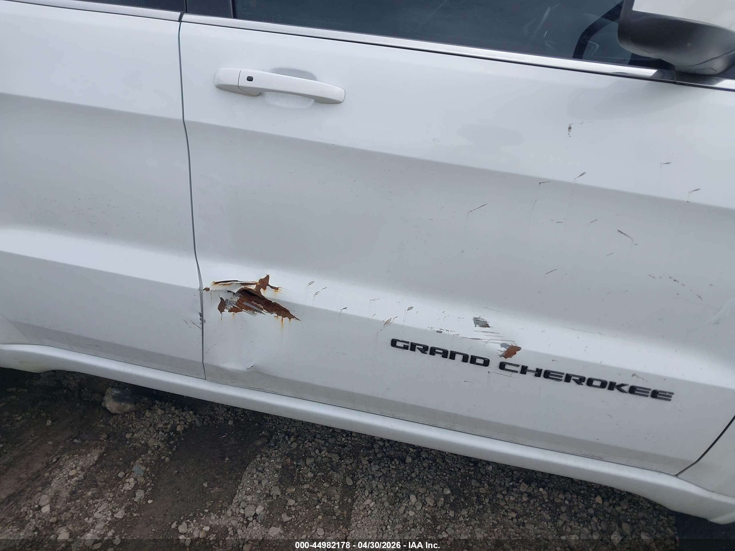 JEEP GRAND image 6