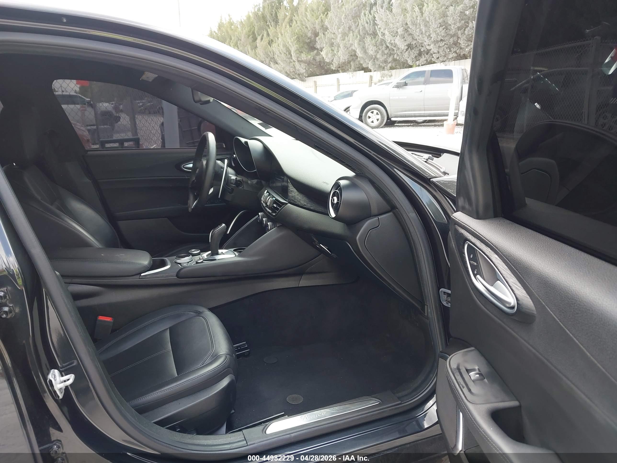ALFA ROMEO image 5