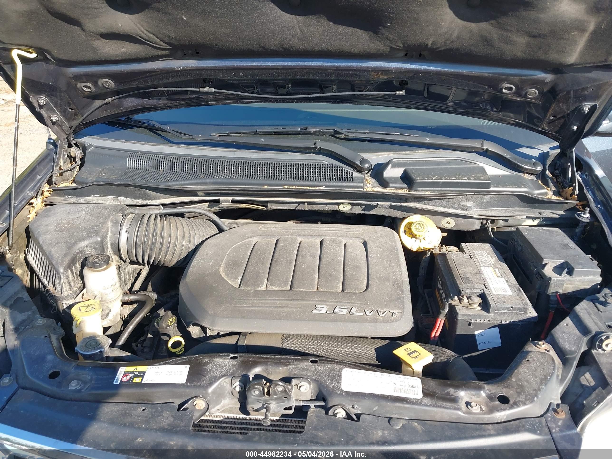 CHRYSLER TOWN image 10