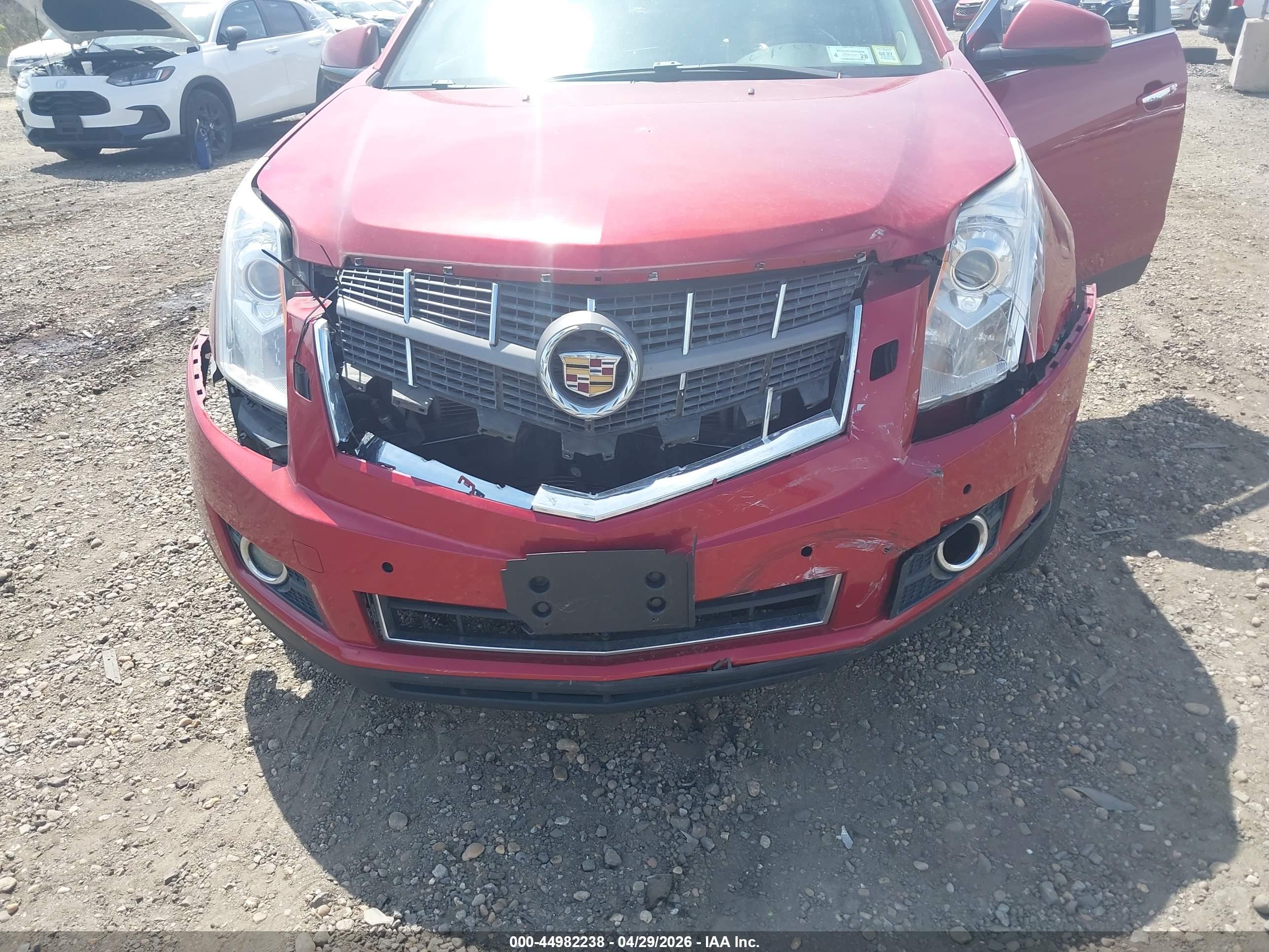 CADILLAC SRX image 6