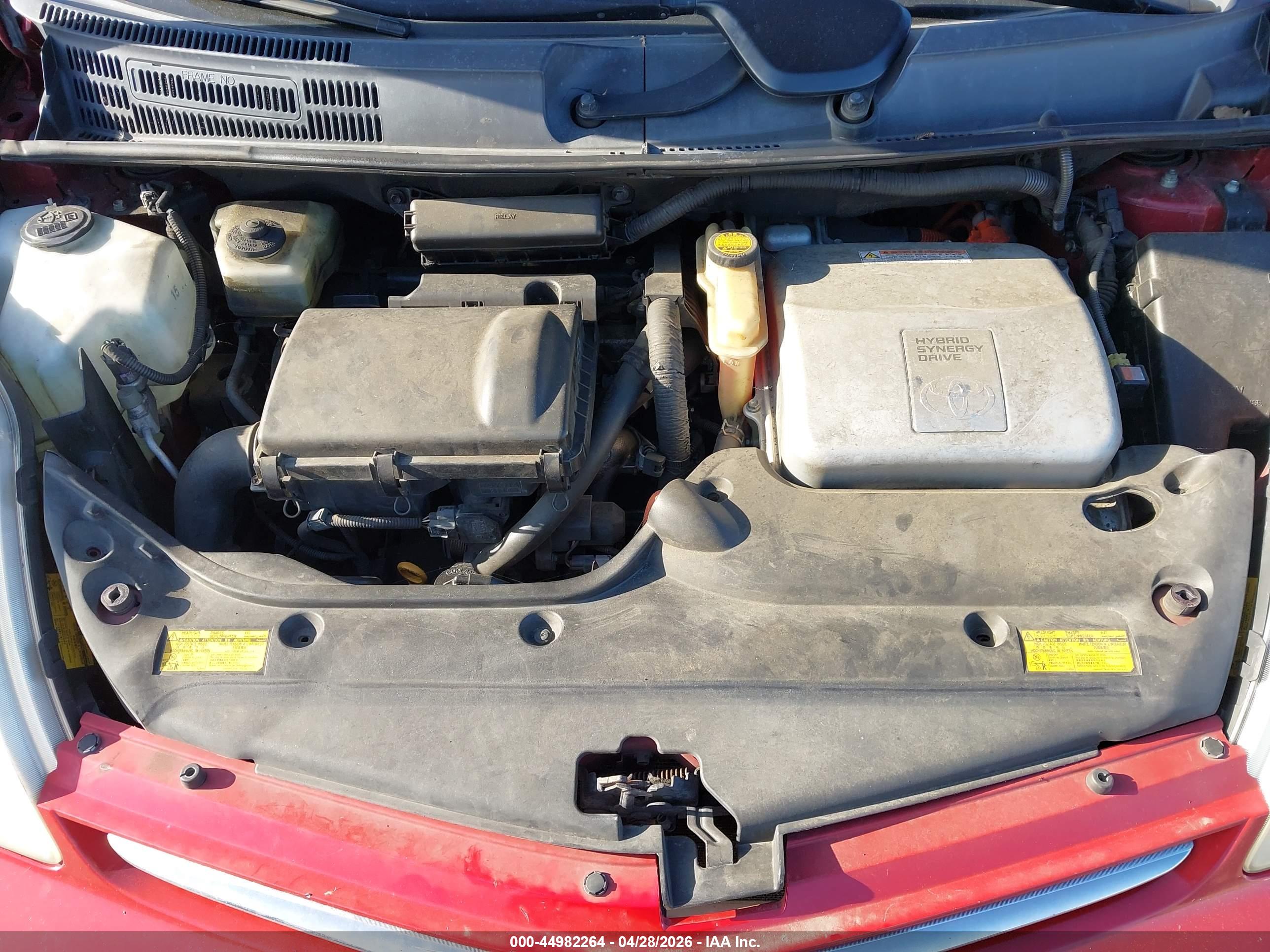 TOYOTA PRIUS image 10