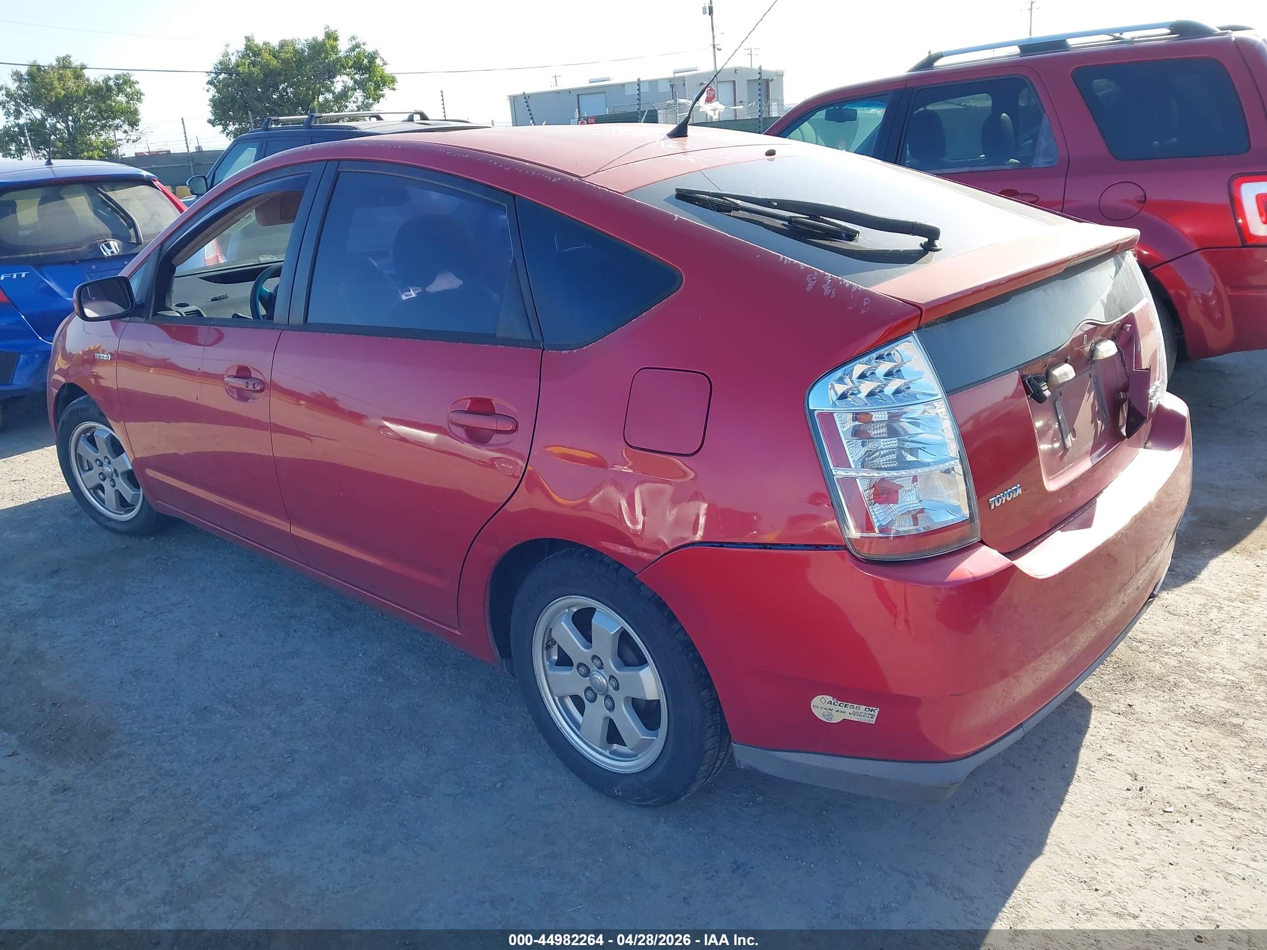 TOYOTA PRIUS image 3