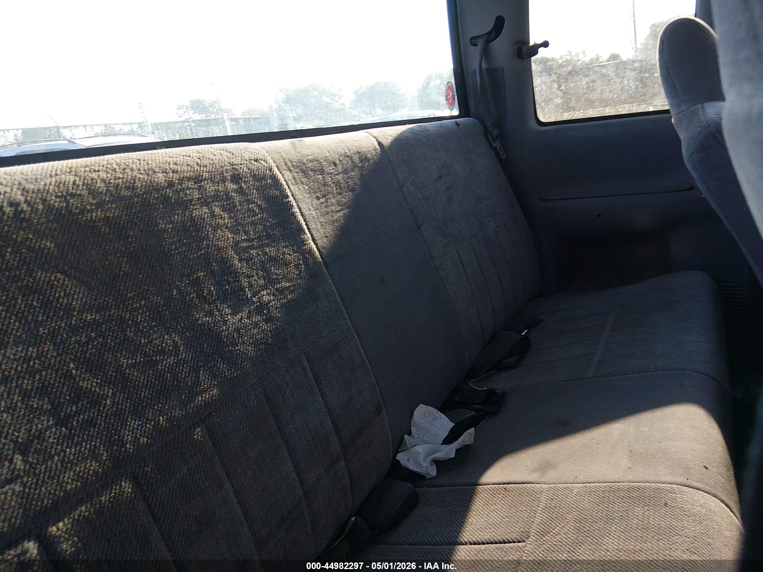 DODGE RAM image 8
