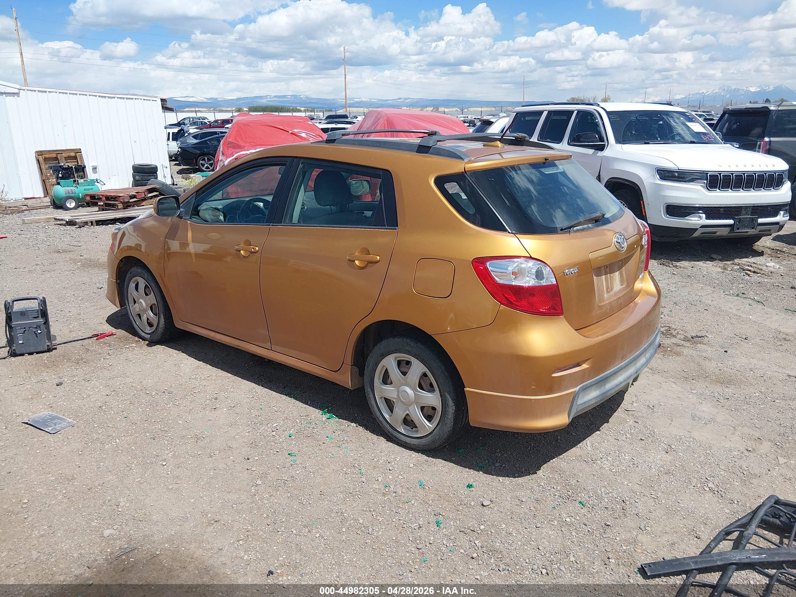 TOYOTA MATRIX image 3