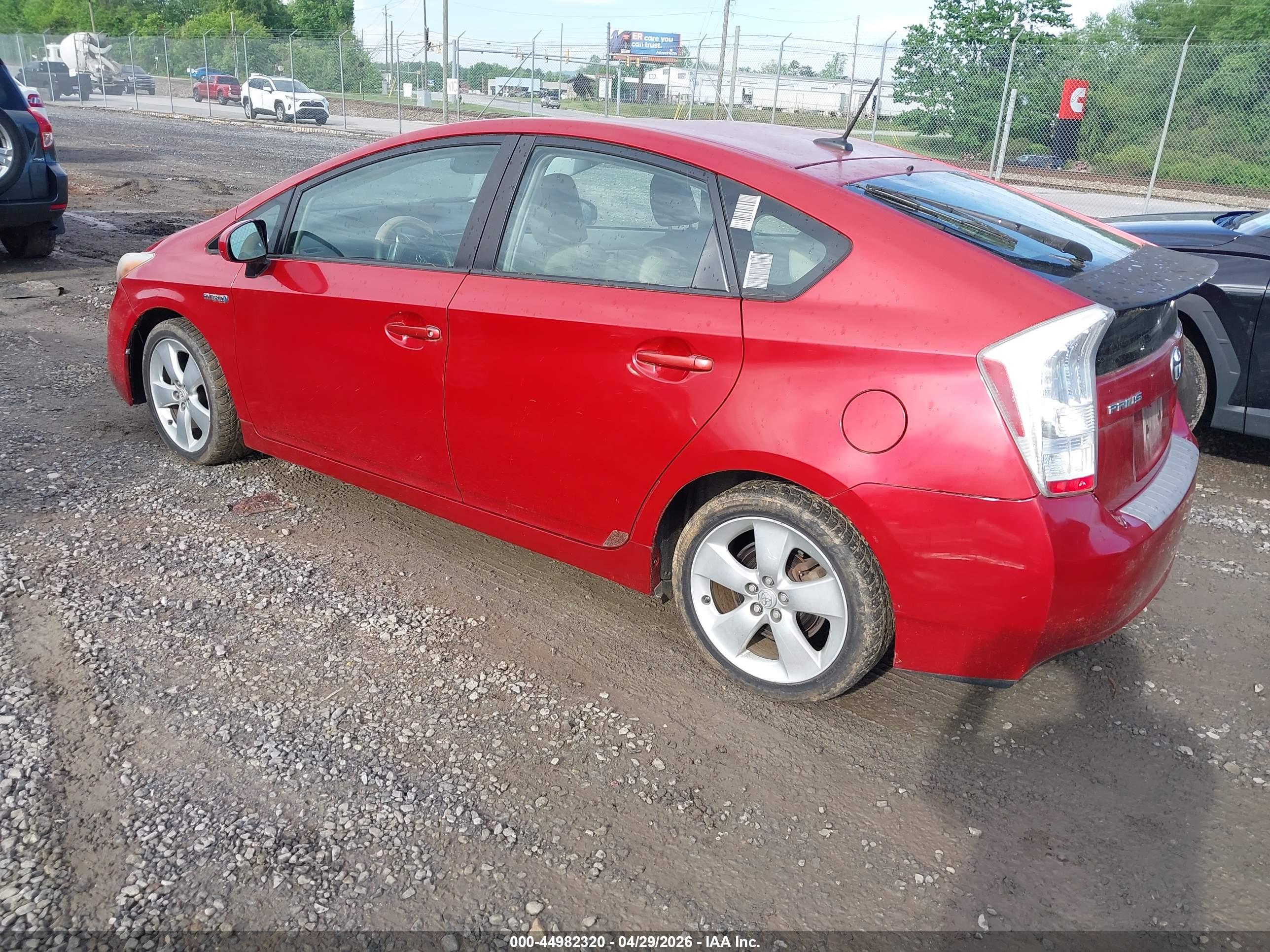 TOYOTA PRIUS image 3