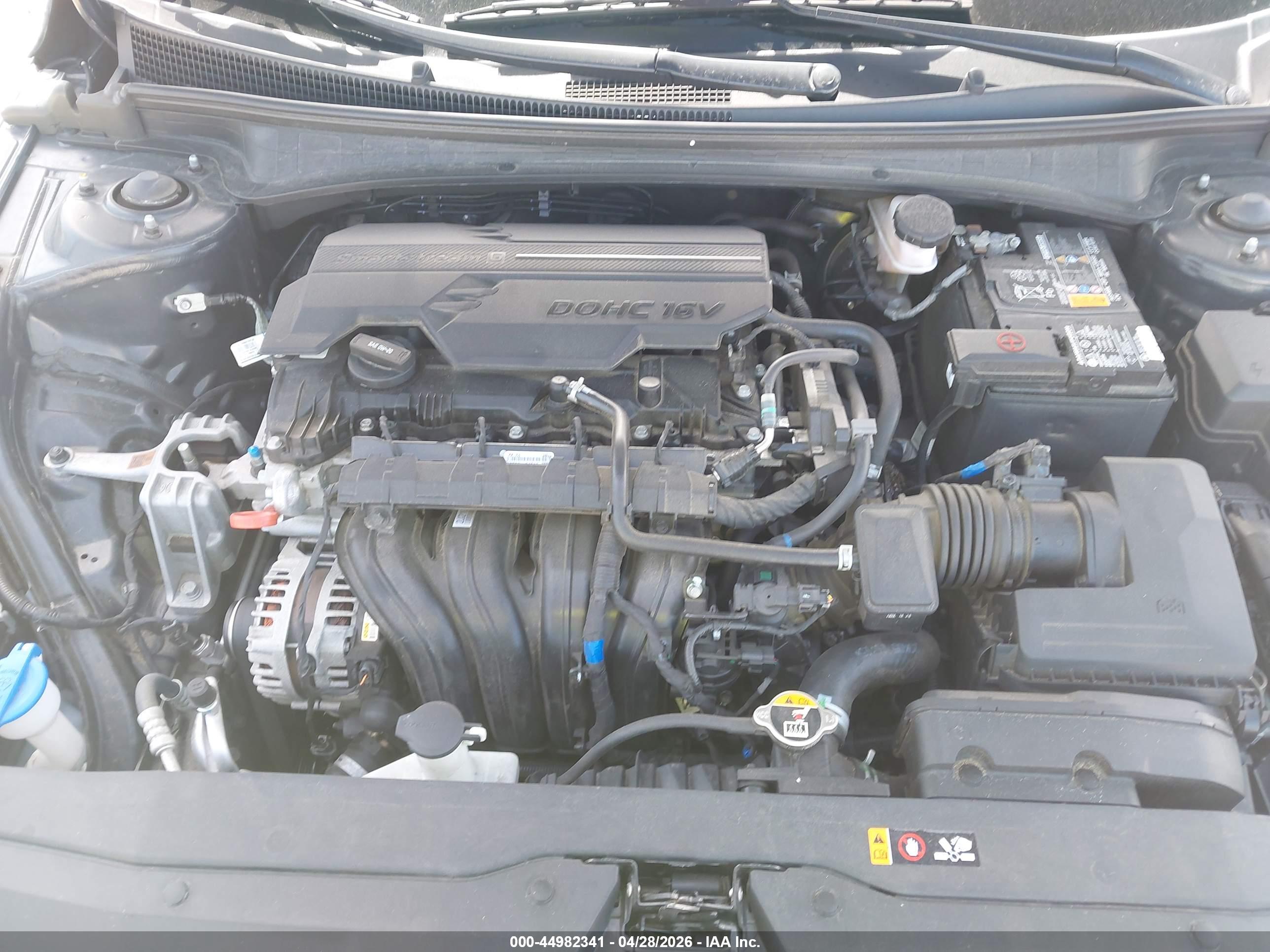 HYUNDAI ELANTRA image 10