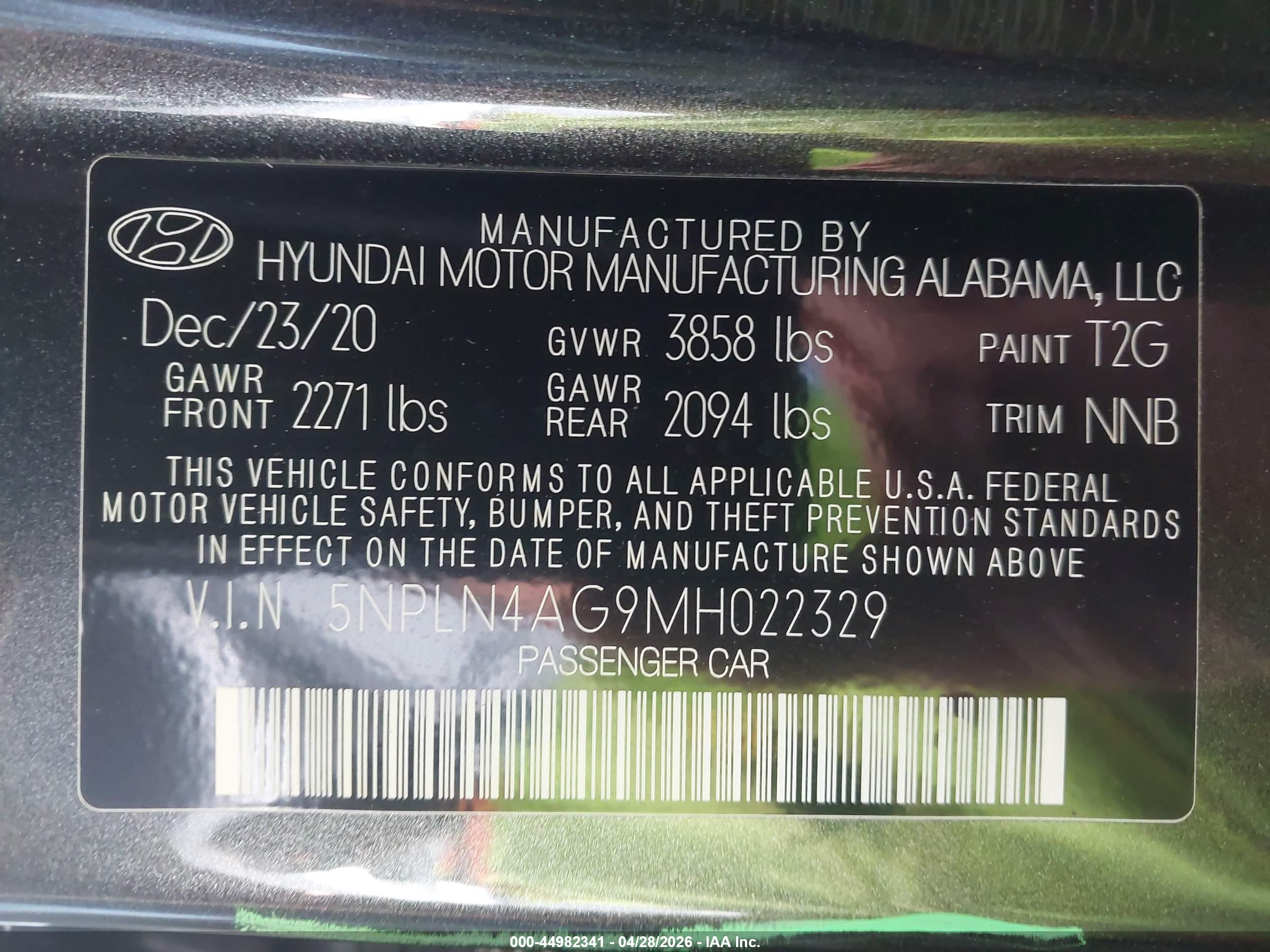 HYUNDAI ELANTRA image 9