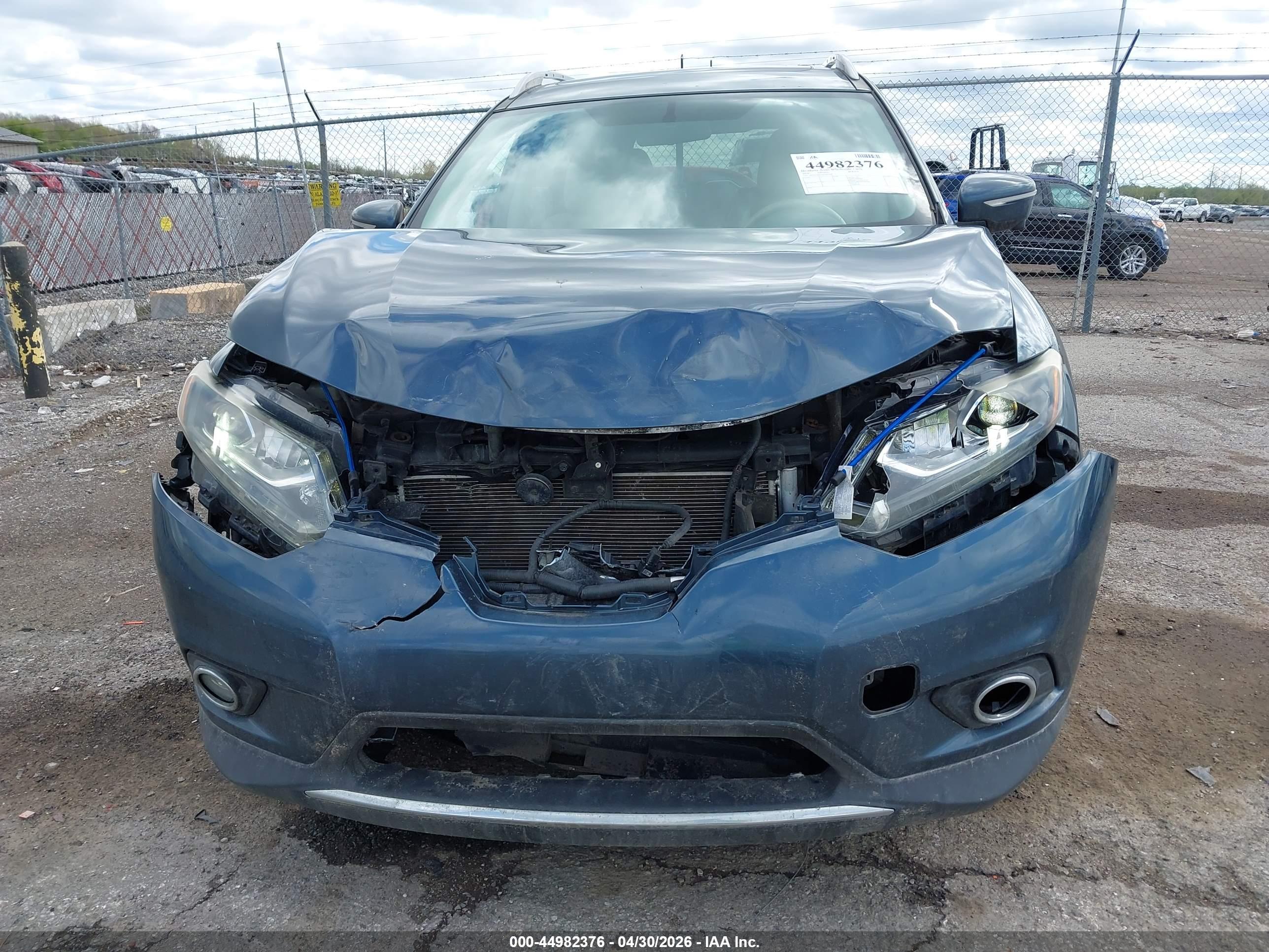 NISSAN ROGUE image 6