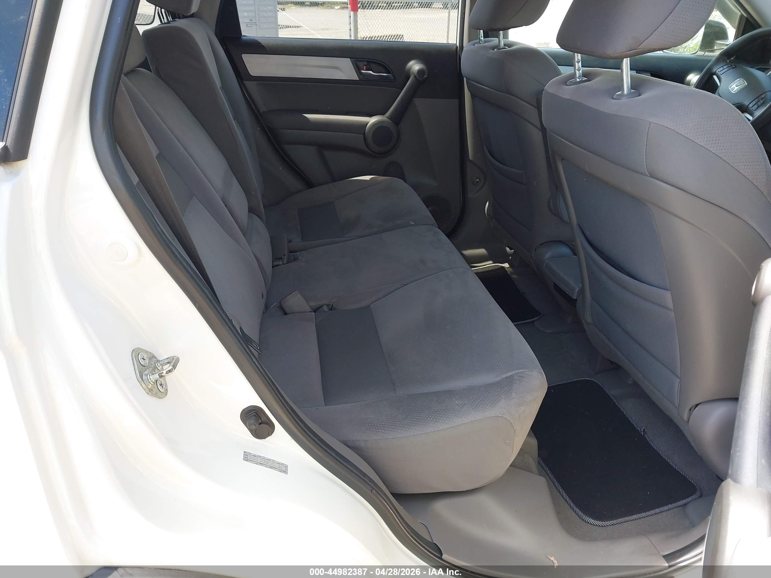HONDA CR-V image 8