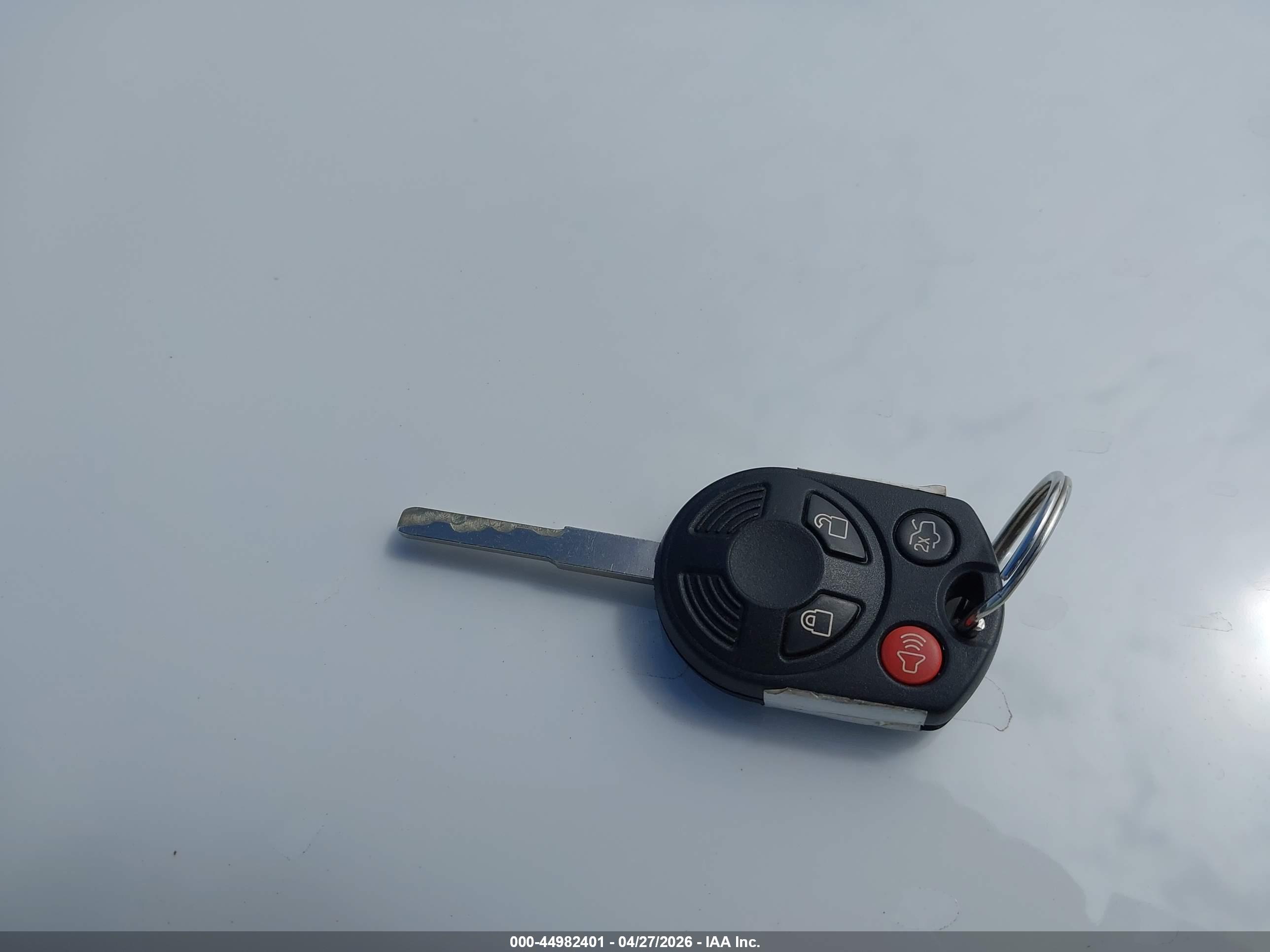 FORD C-MAX image 11