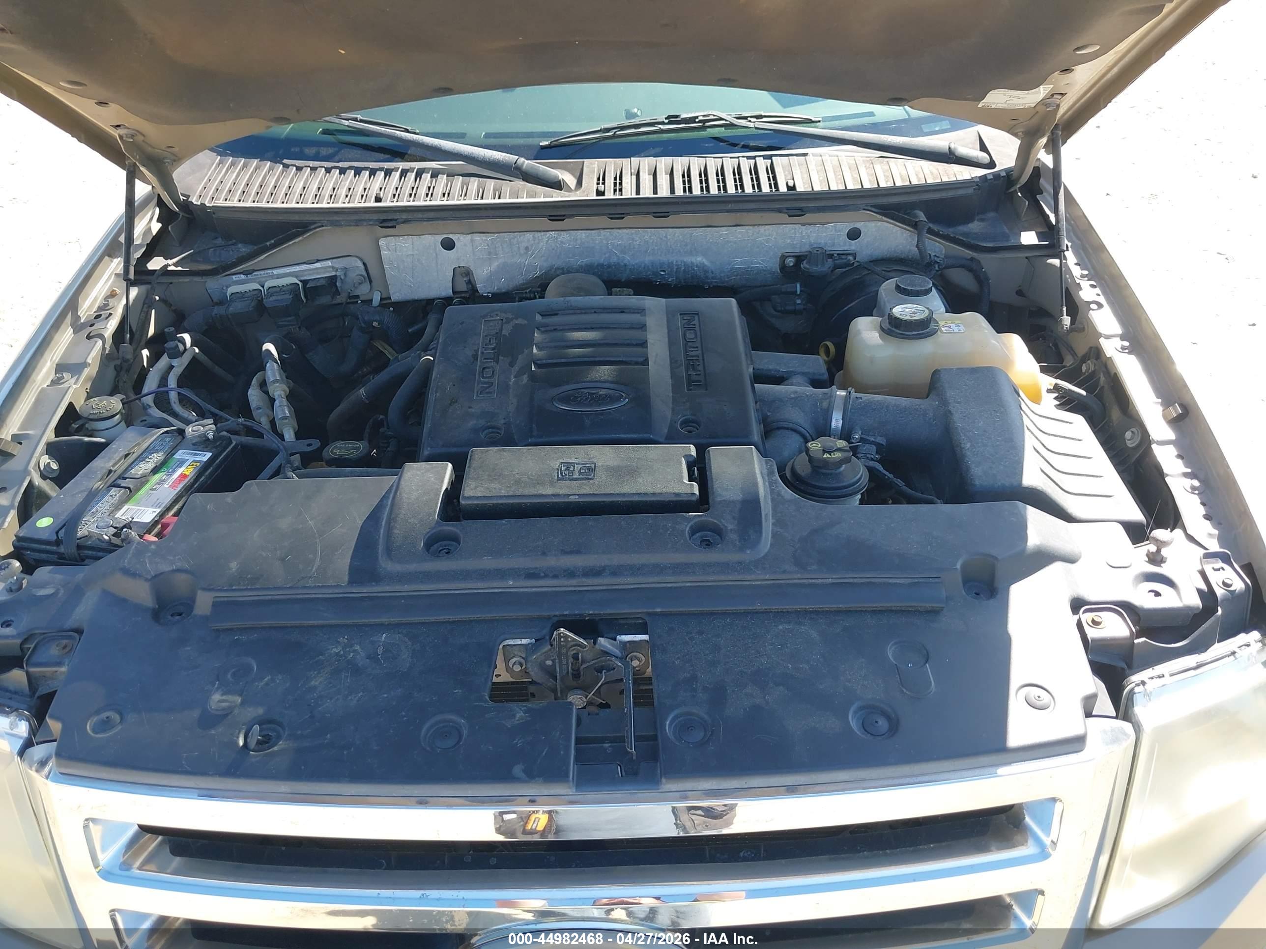FORD EXPEDITION image 10