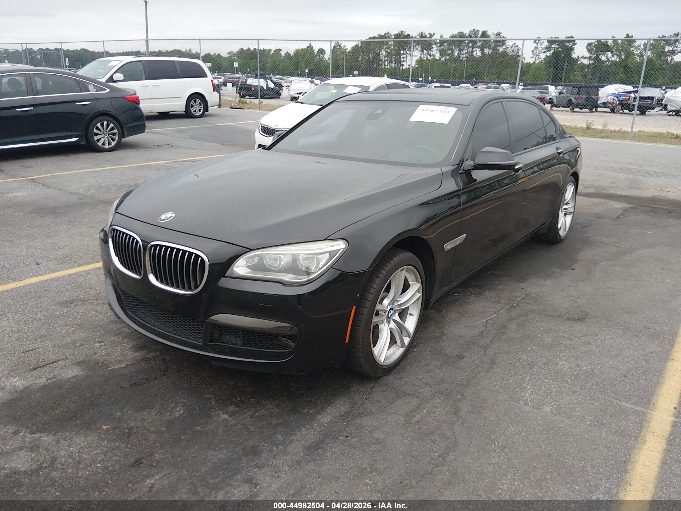 BMW 750LI image 2