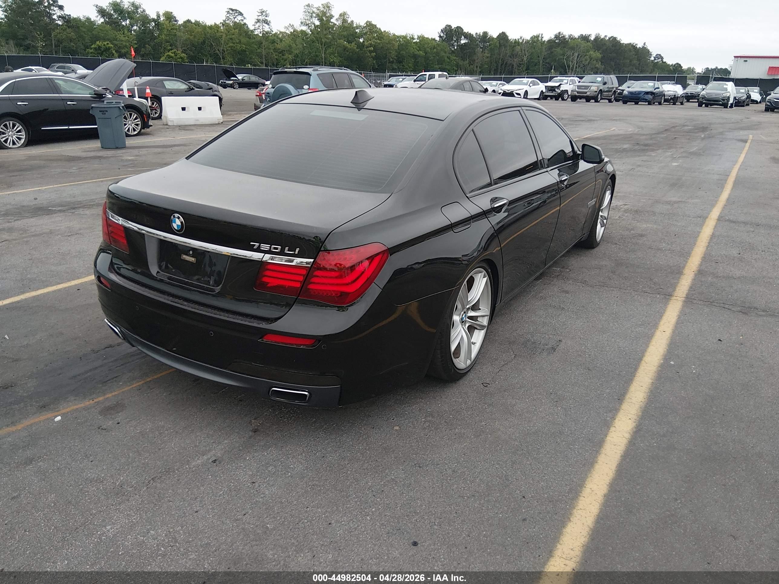 BMW 750LI image 4