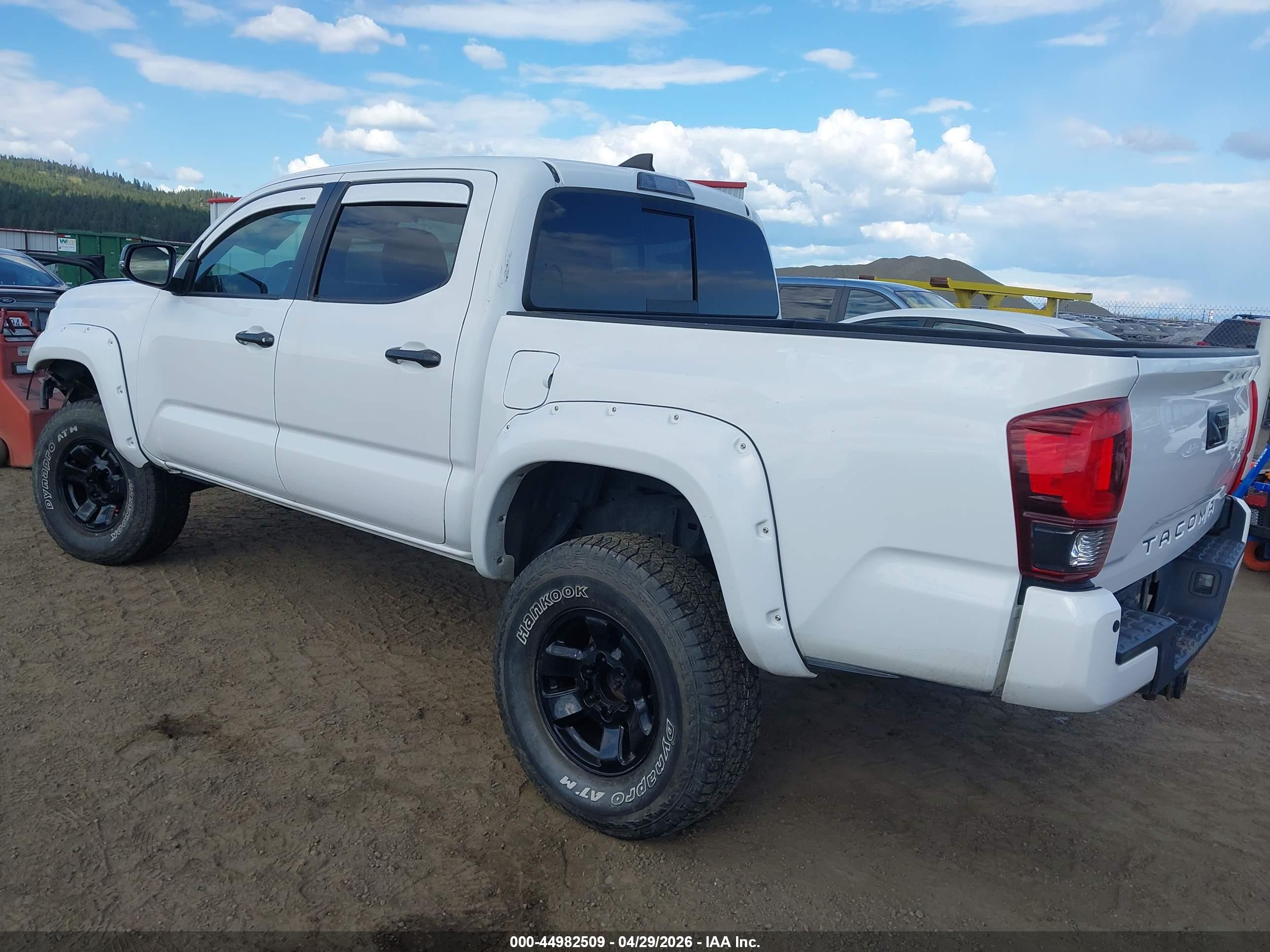 TOYOTA TACOMA image 3
