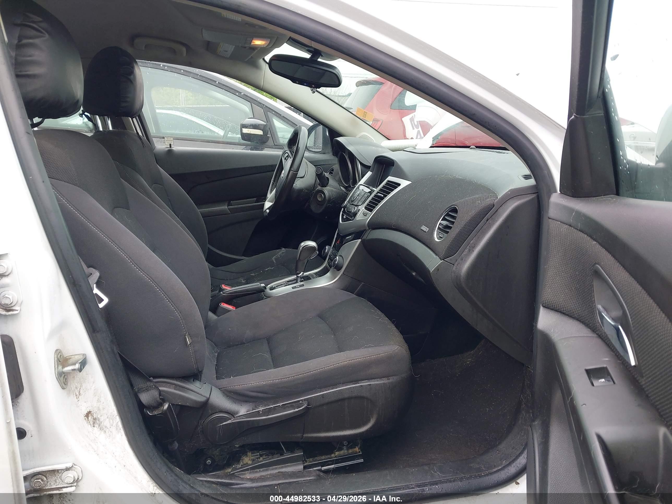 CHEVROLET CRUZE image 5