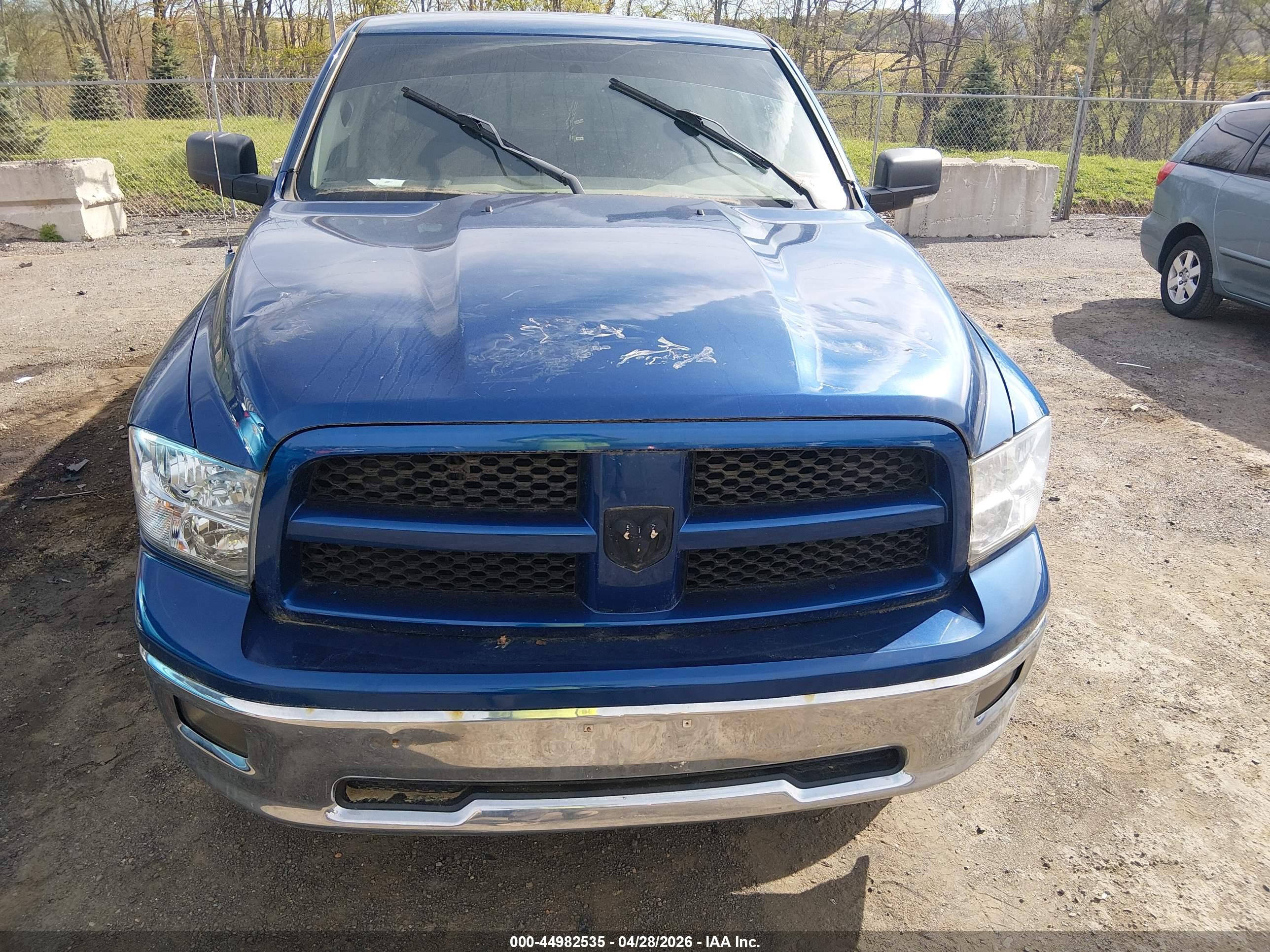 DODGE RAM image 6