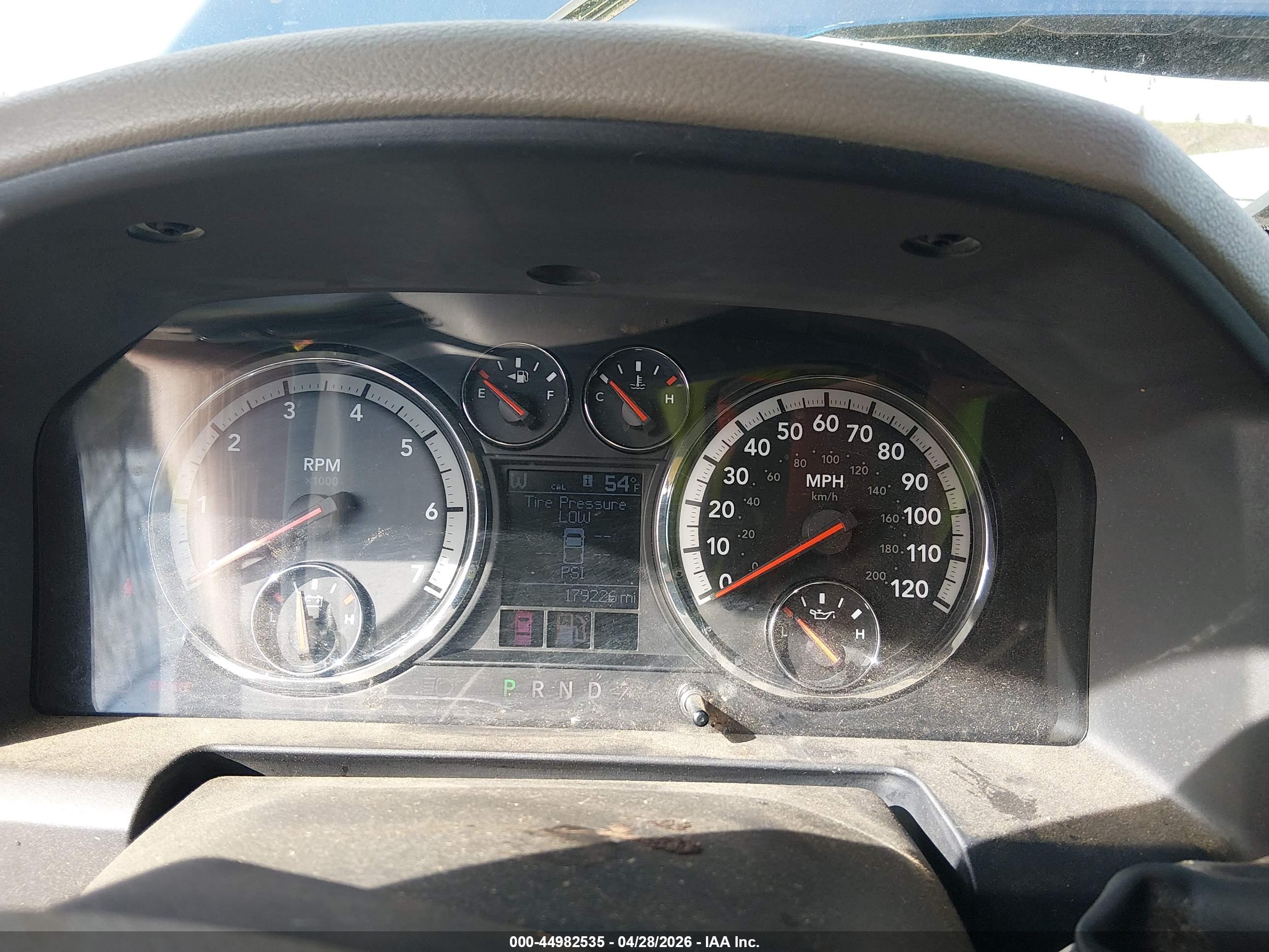 DODGE RAM image 7