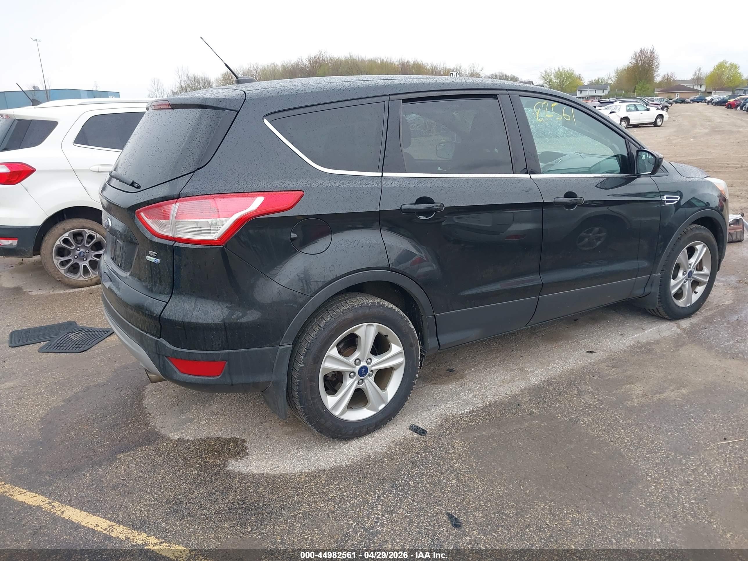 FORD ESCAPE image 4