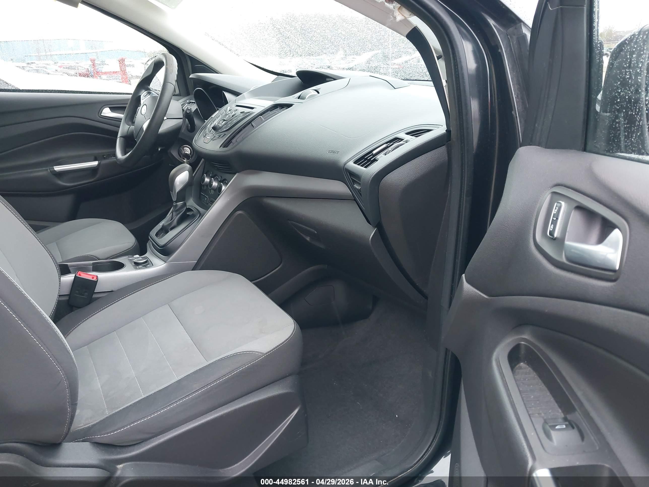 FORD ESCAPE image 5