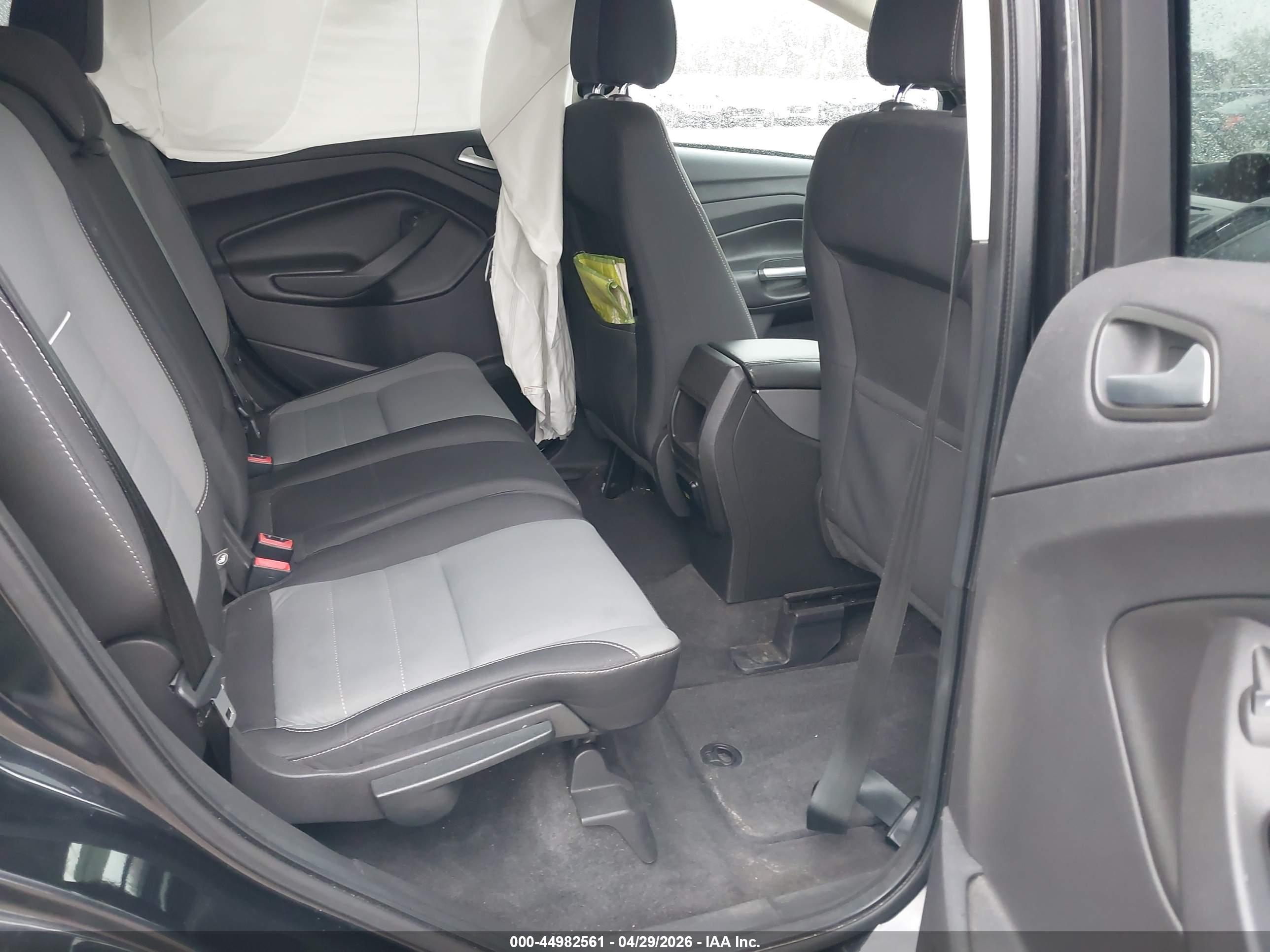 FORD ESCAPE image 8