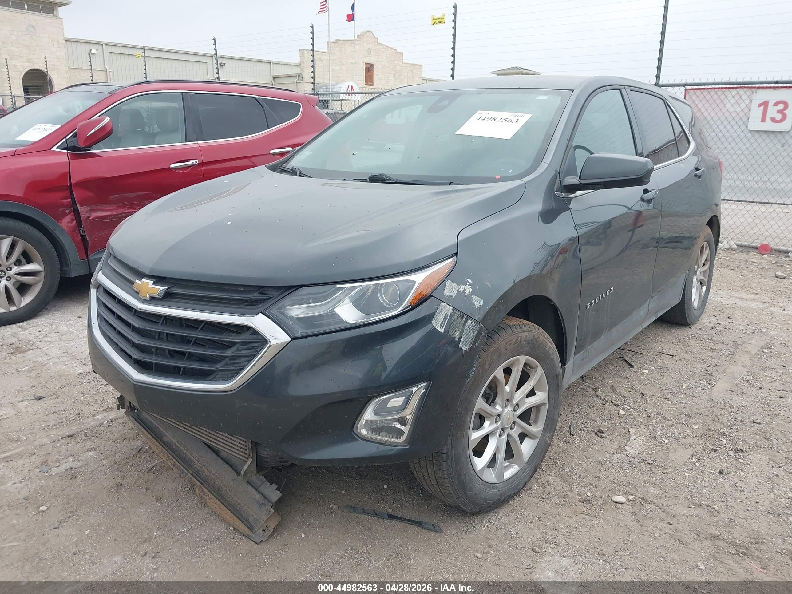 CHEVROLET EQUINOX image 2