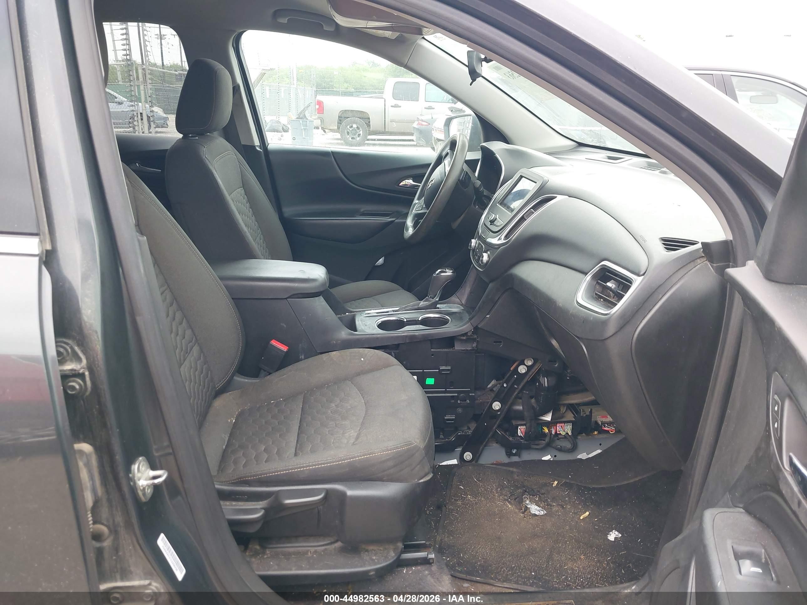 CHEVROLET EQUINOX image 5