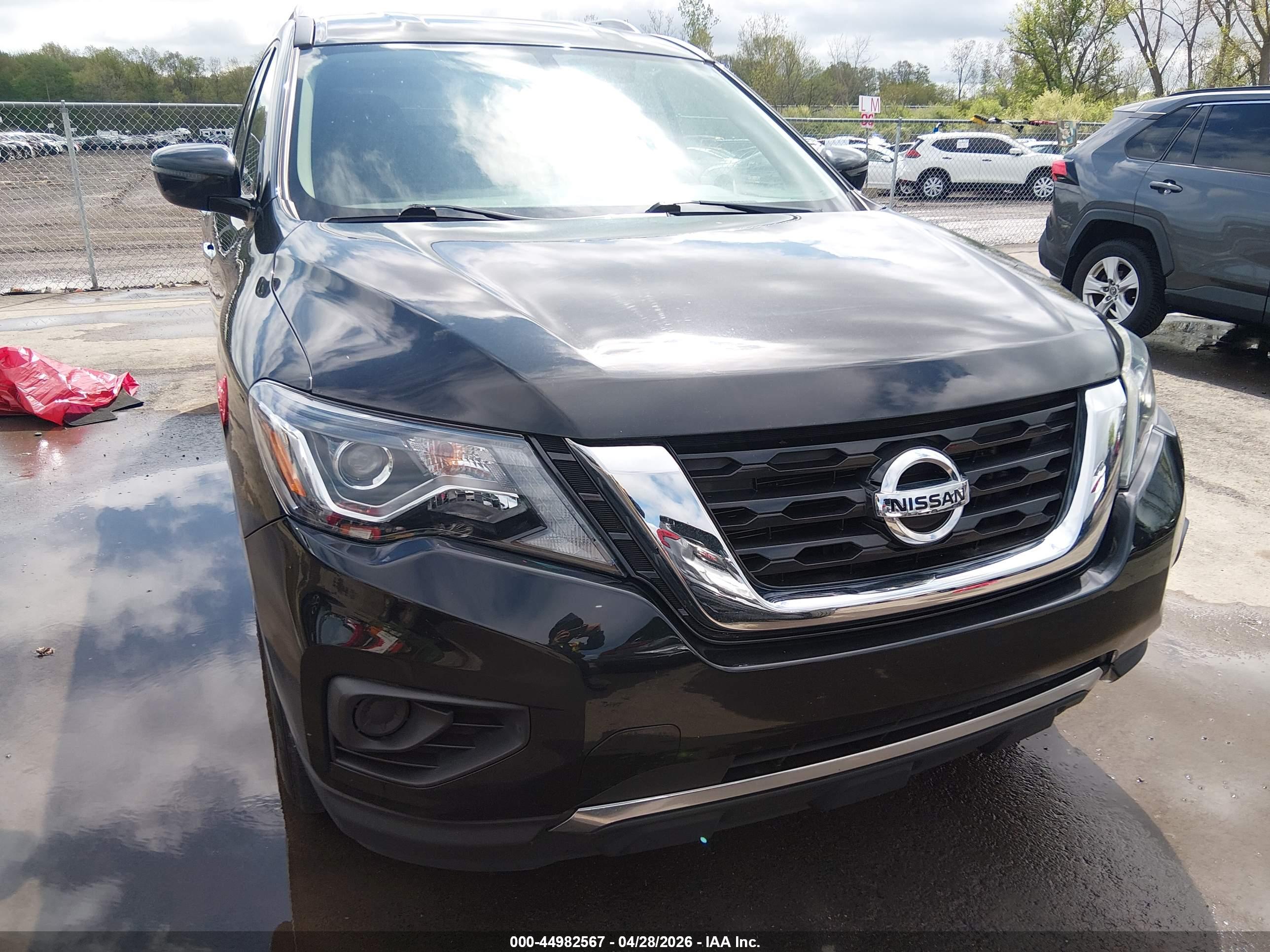 NISSAN PATHFINDER image 6