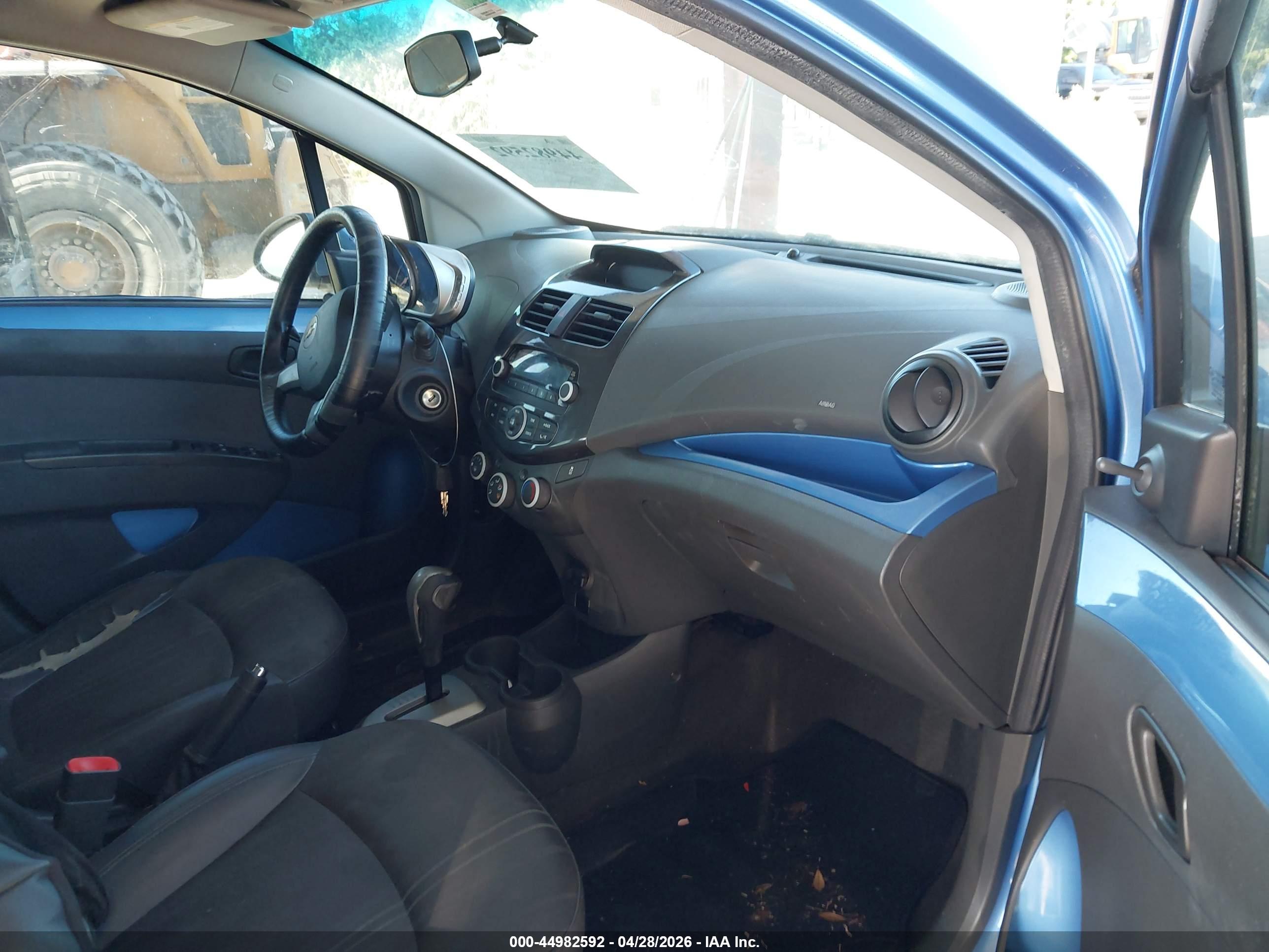 CHEVROLET SPARK image 5