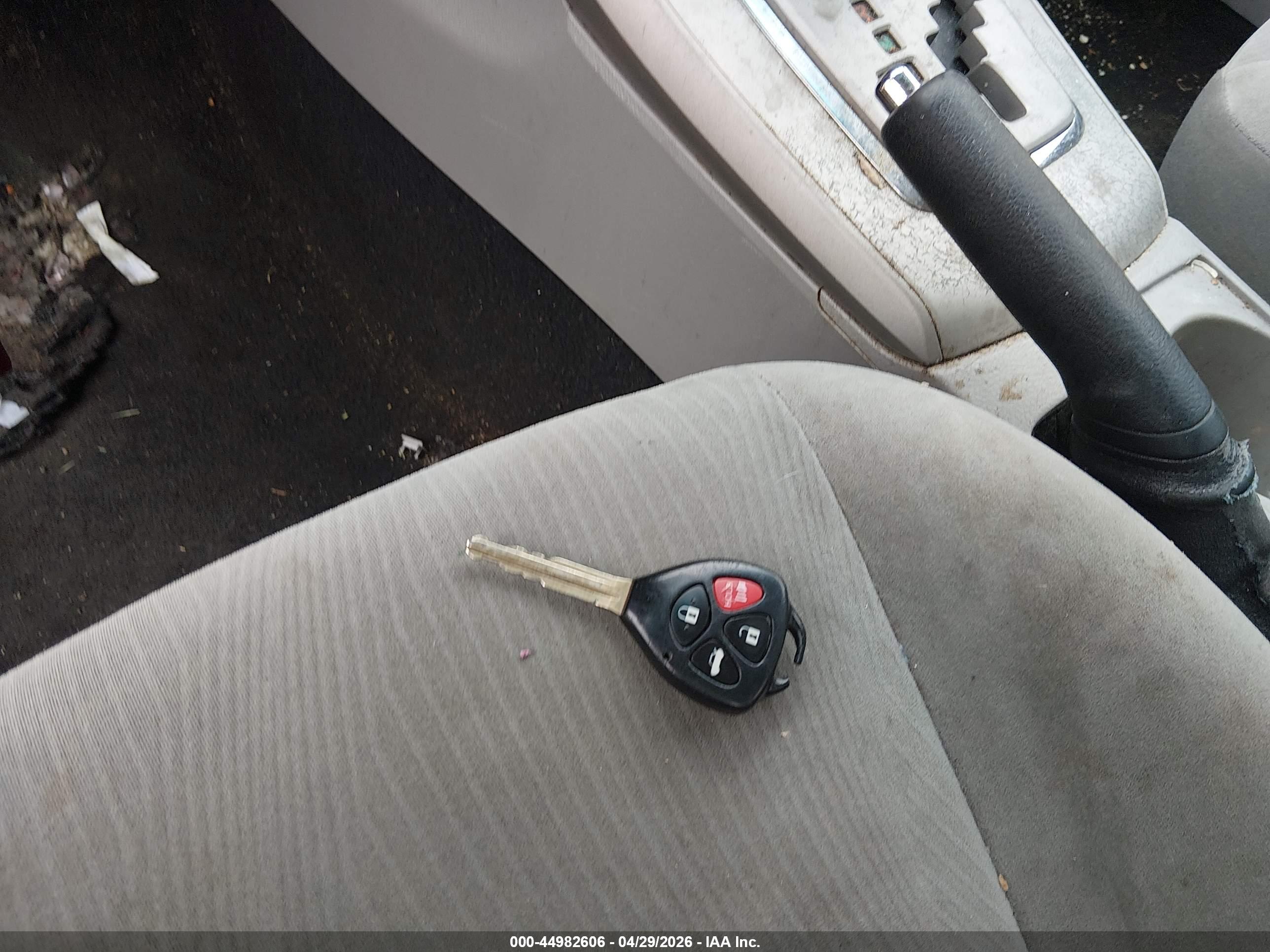 TOYOTA COROLLA image 11
