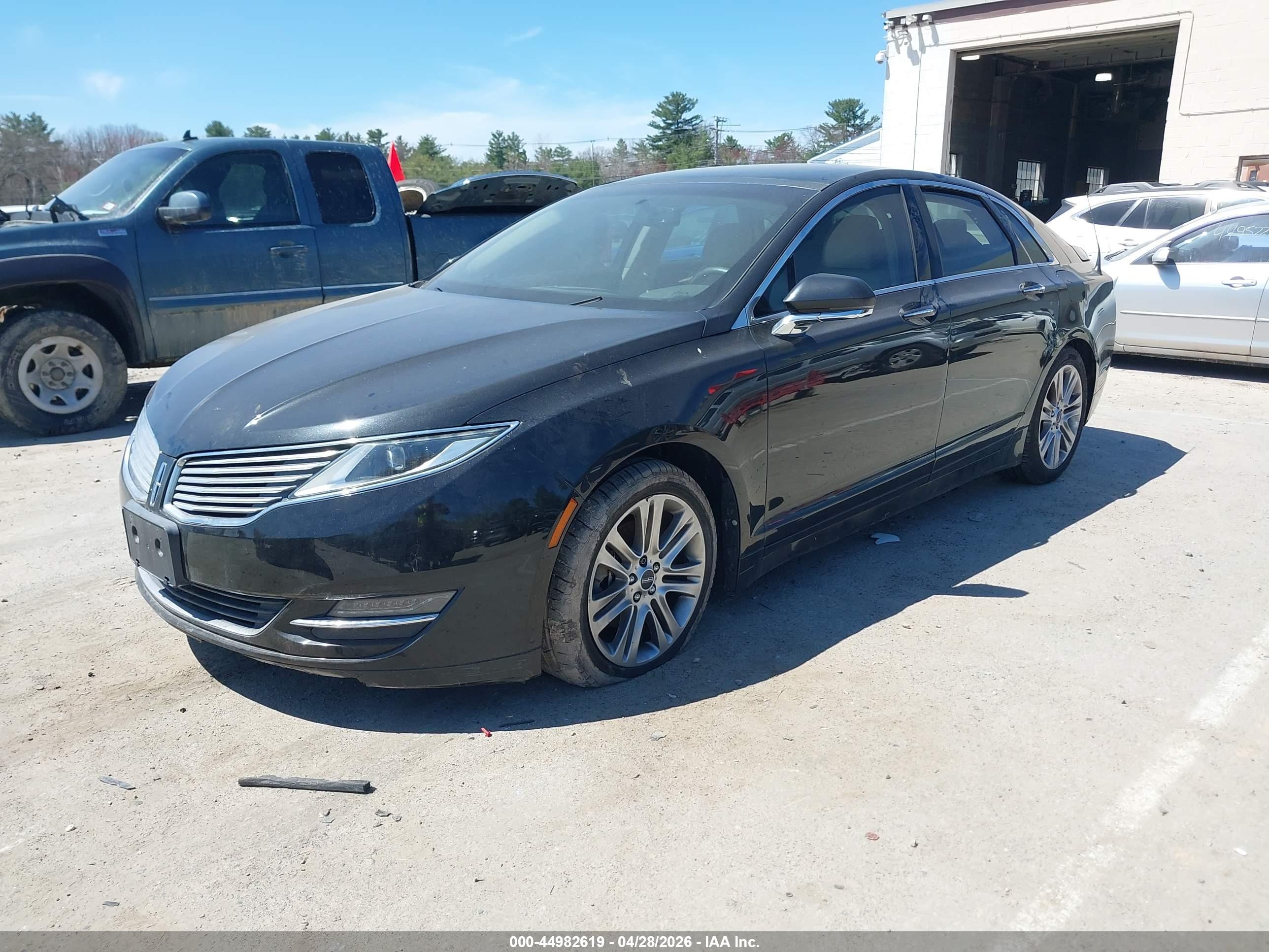 LINCOLN MKZ image 2