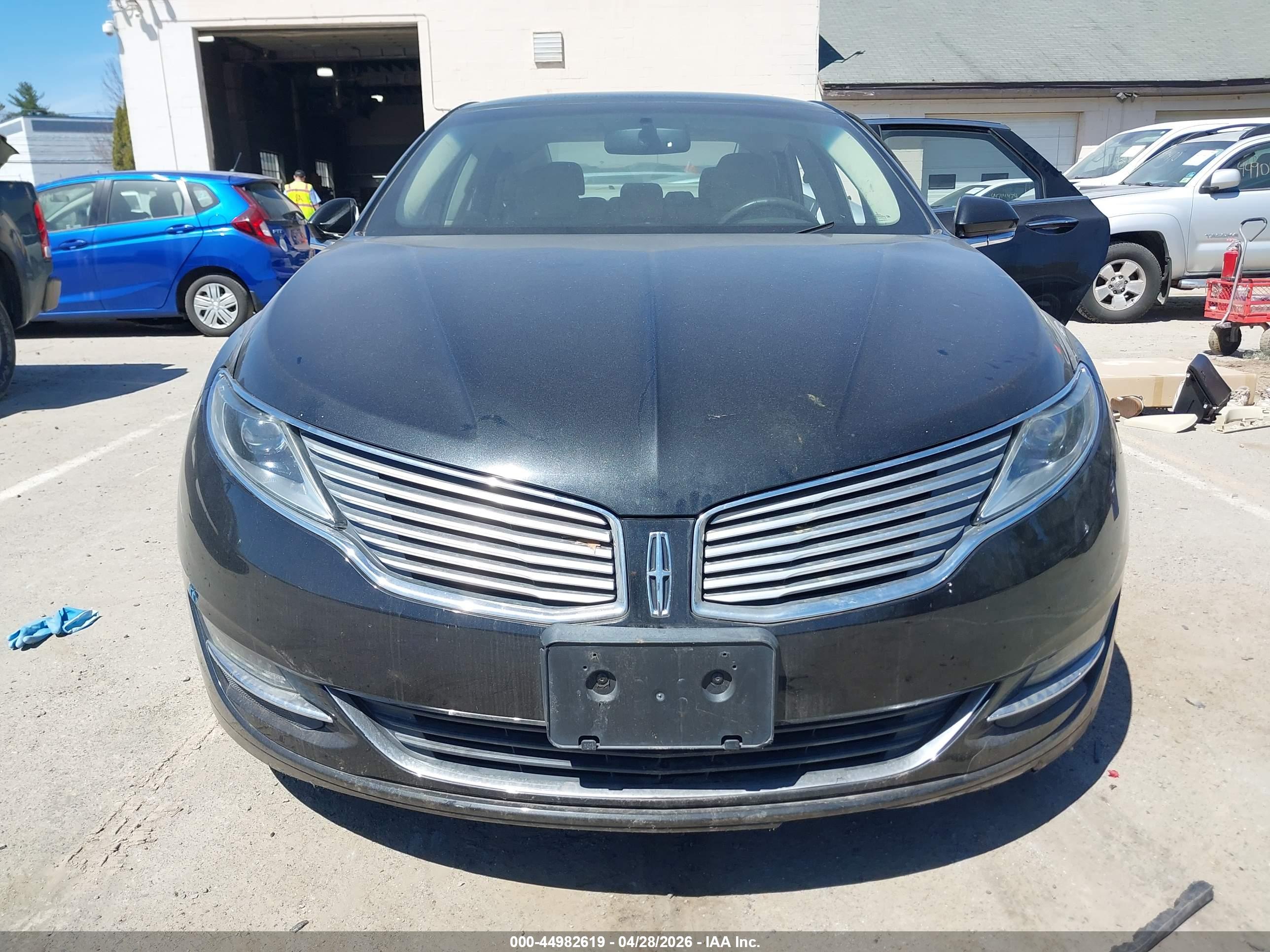 LINCOLN MKZ image 6