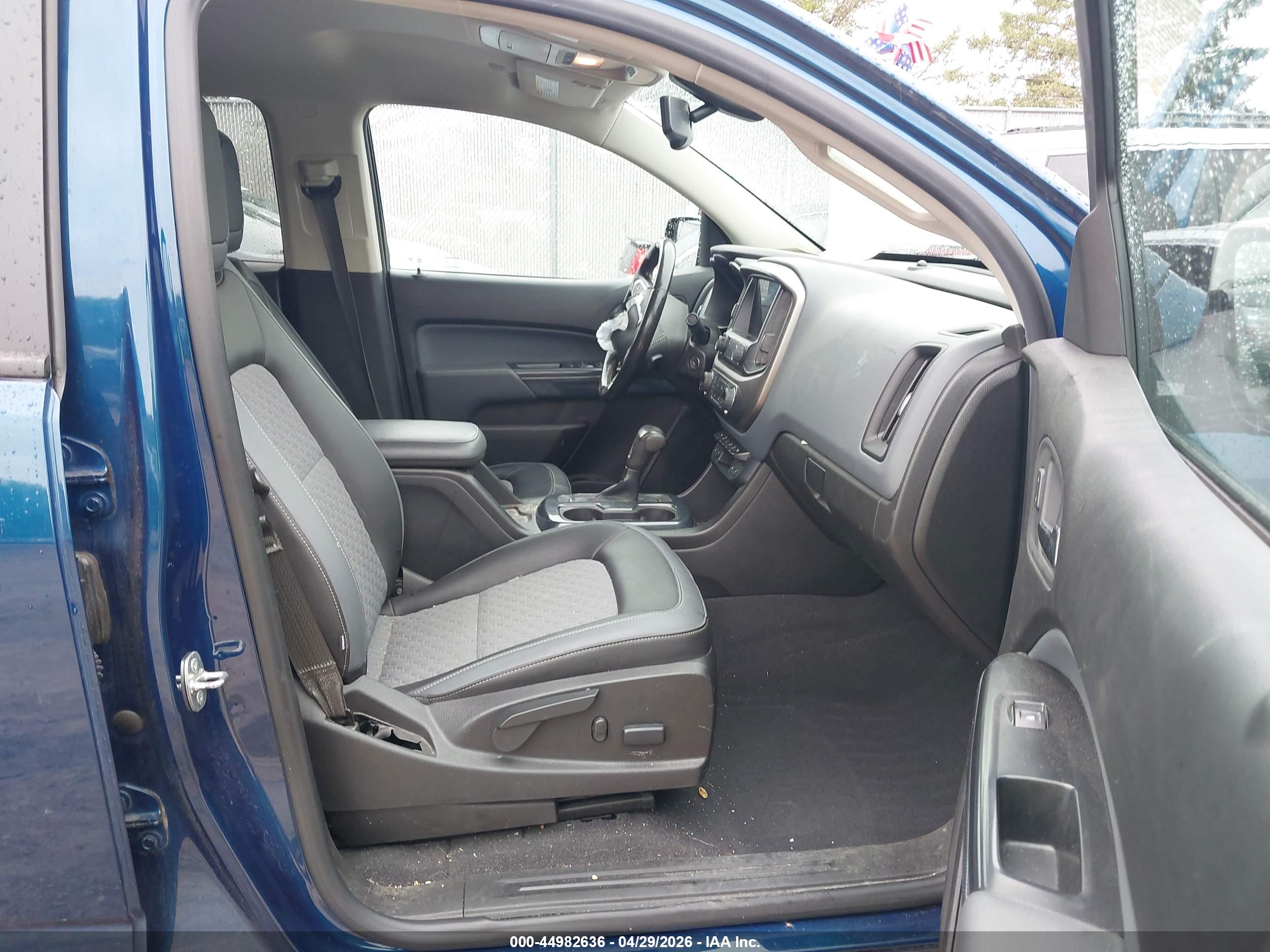 CHEVROLET COLORADO image 5