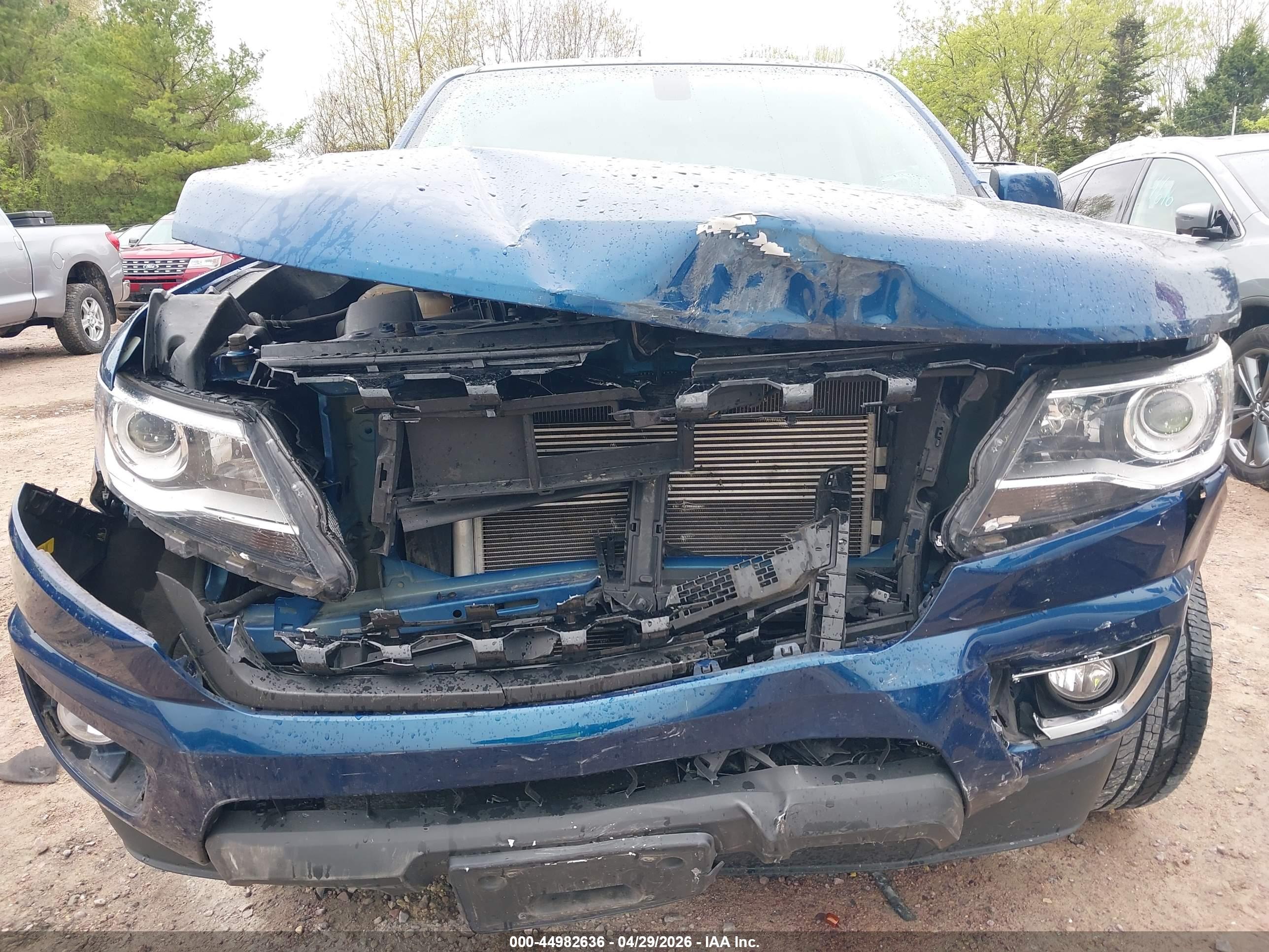 CHEVROLET COLORADO image 6