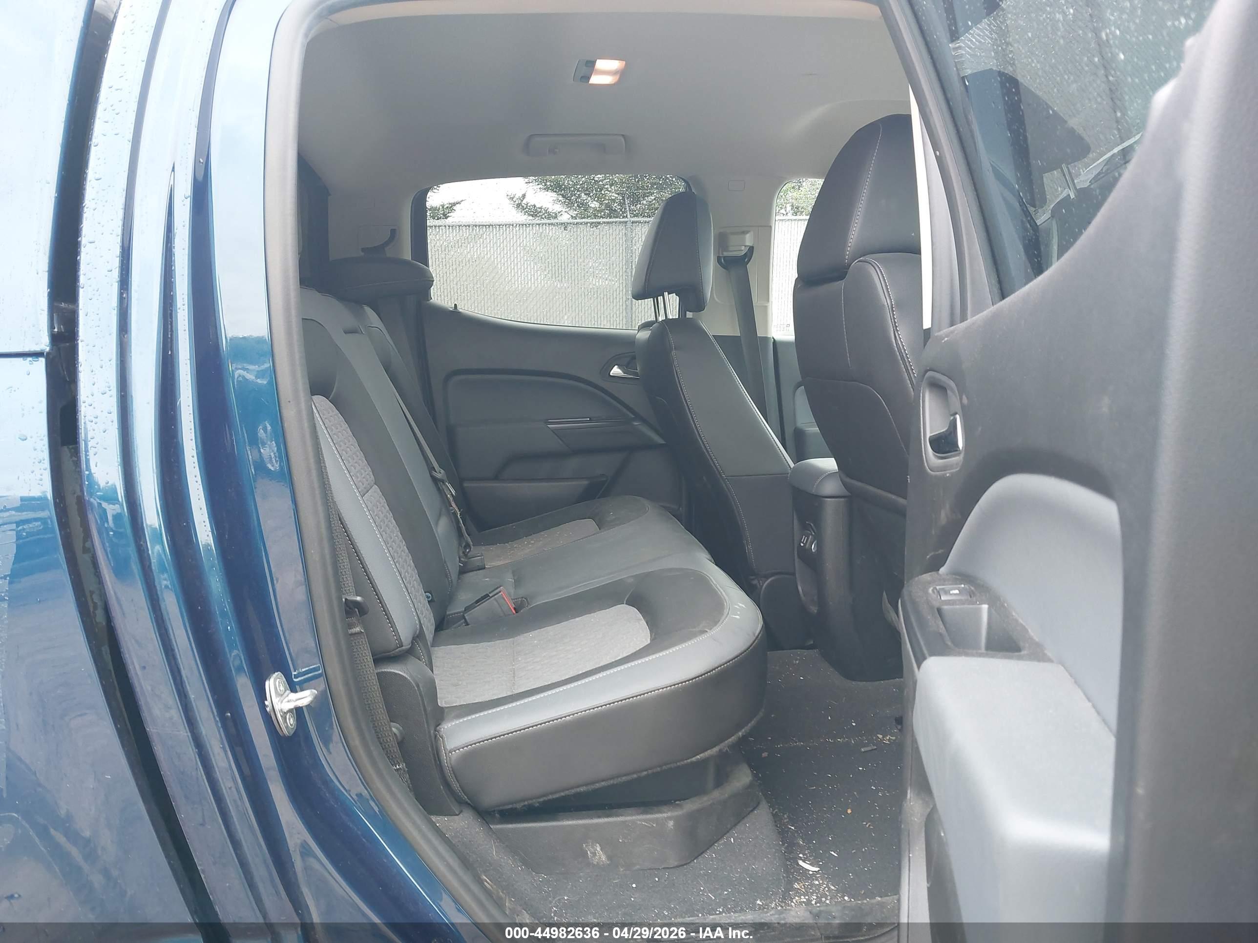 CHEVROLET COLORADO image 8