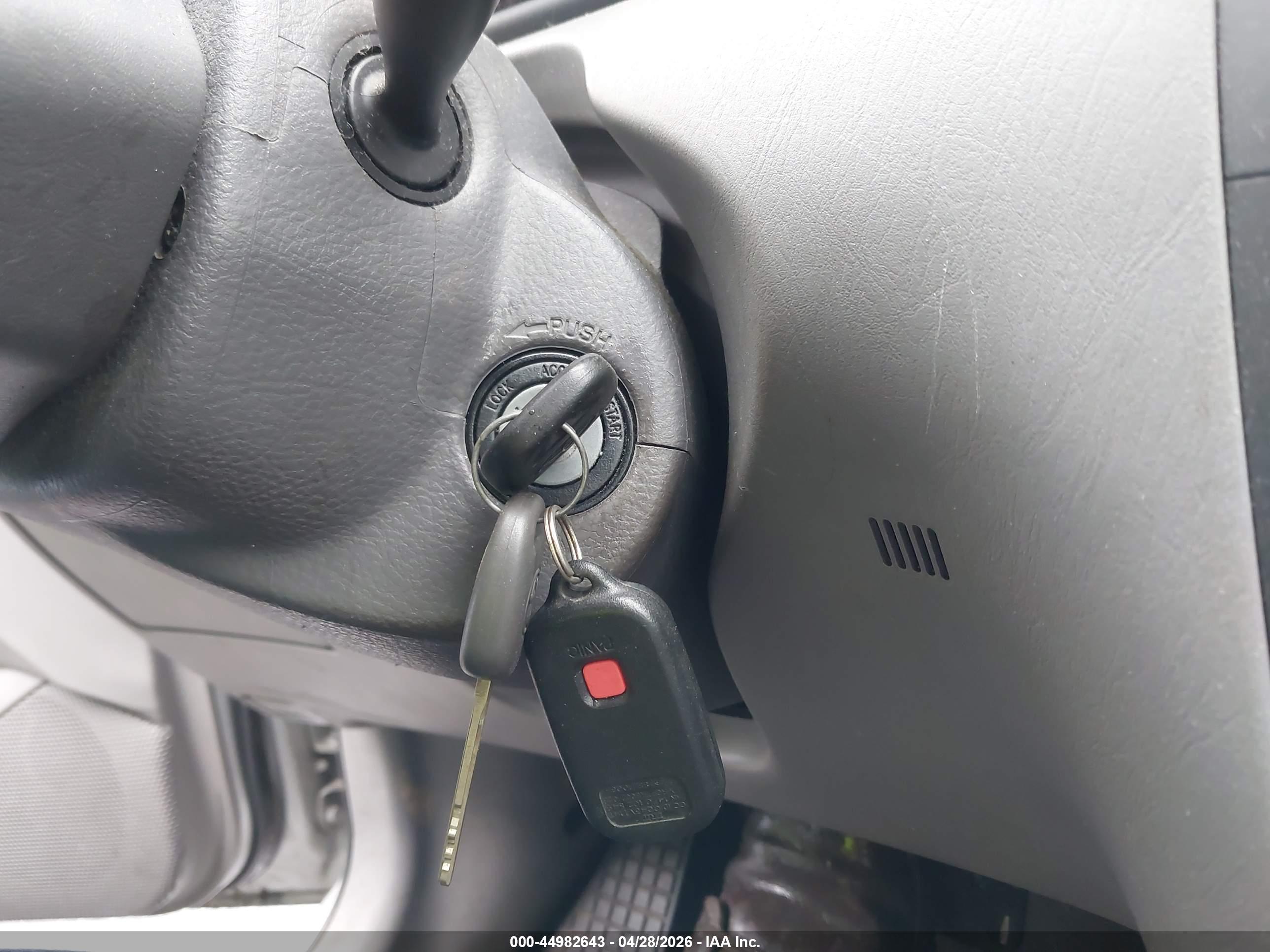 TOYOTA COROLLA image 11