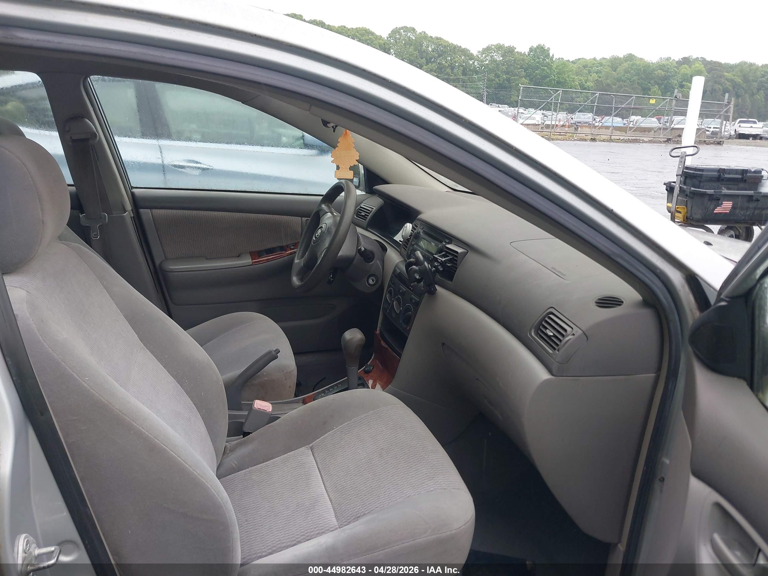 TOYOTA COROLLA image 5