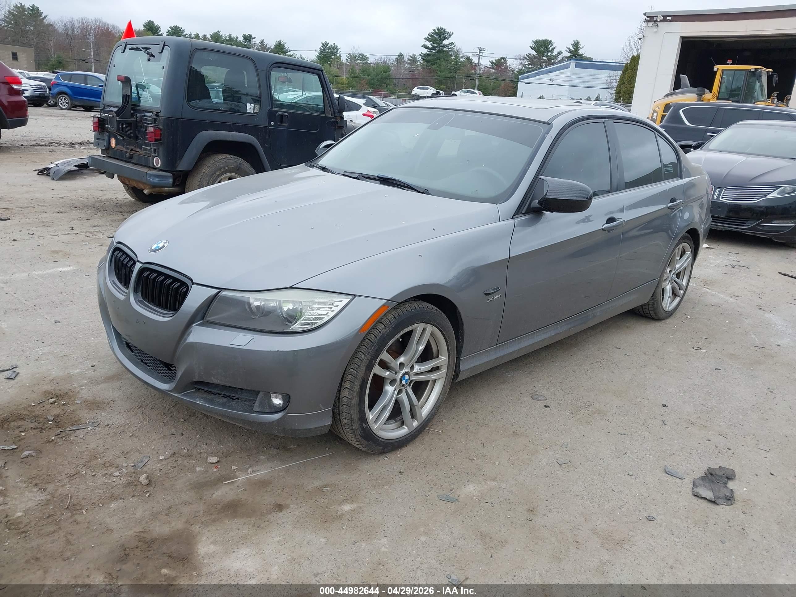 BMW 328I image 2
