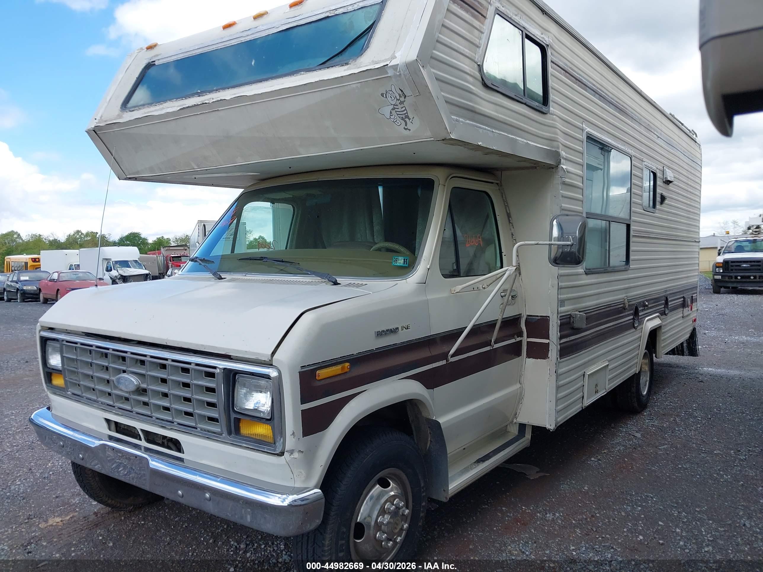 FORD ECONOLINE image 2