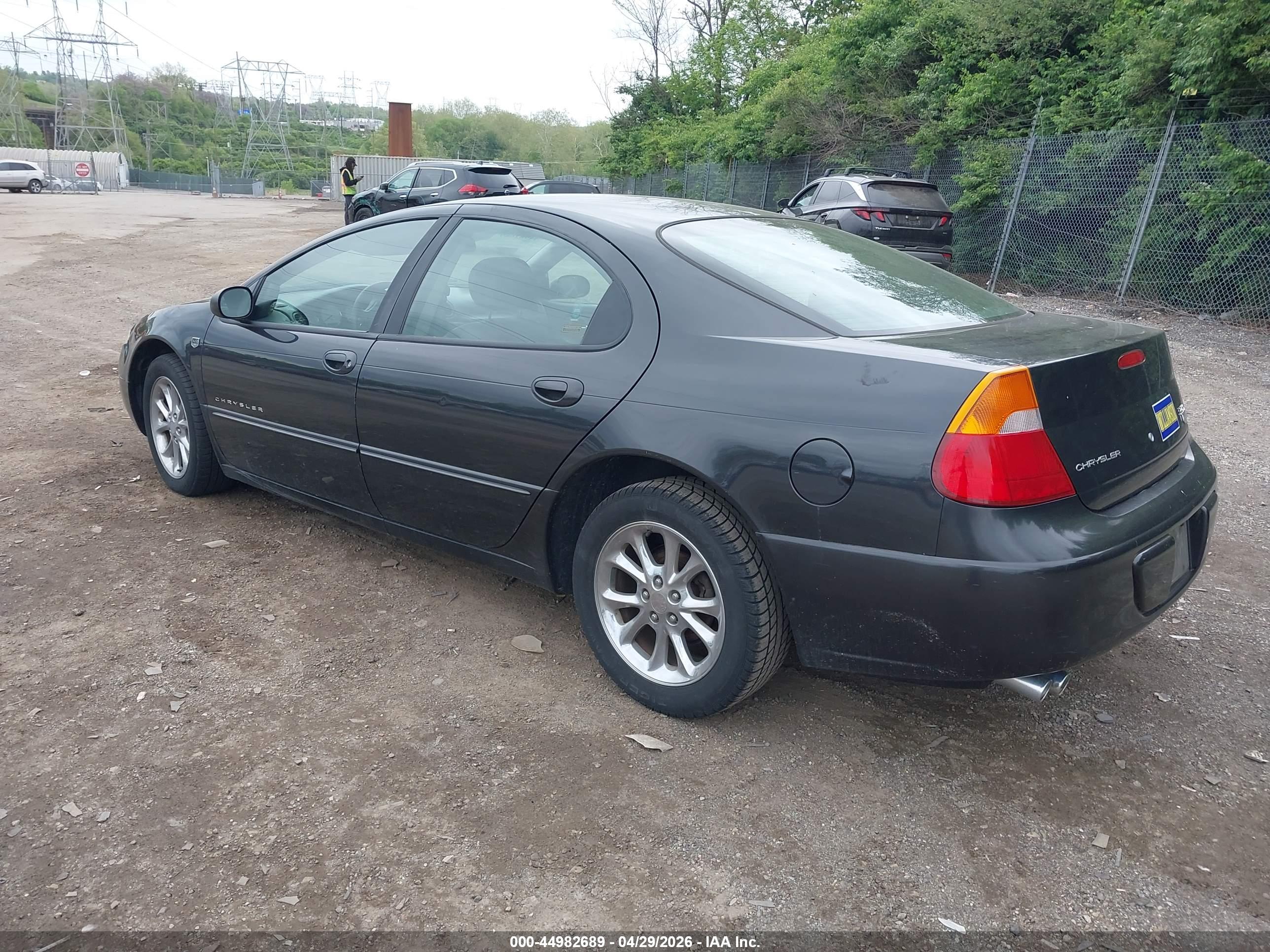 CHRYSLER 300M image 3