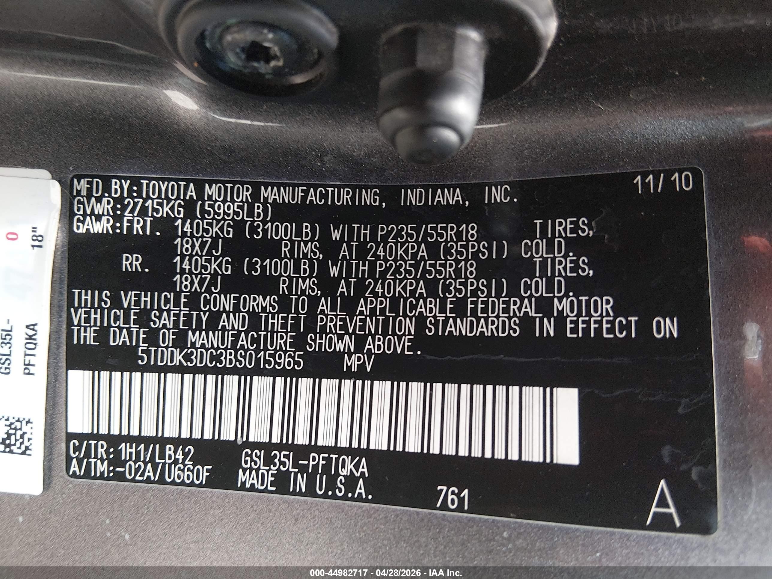 TOYOTA SIENNA image 9