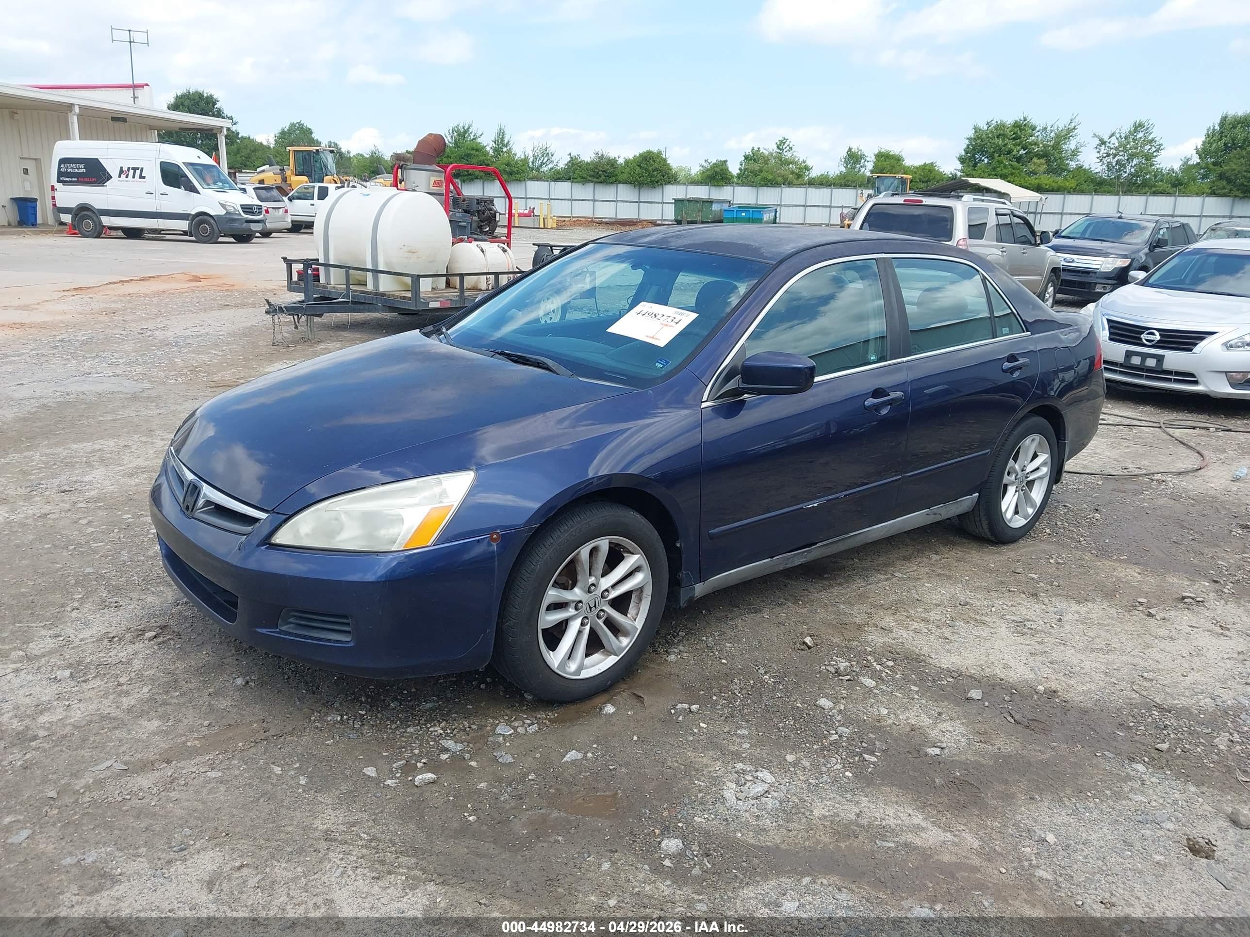 HONDA ACCORD image 2
