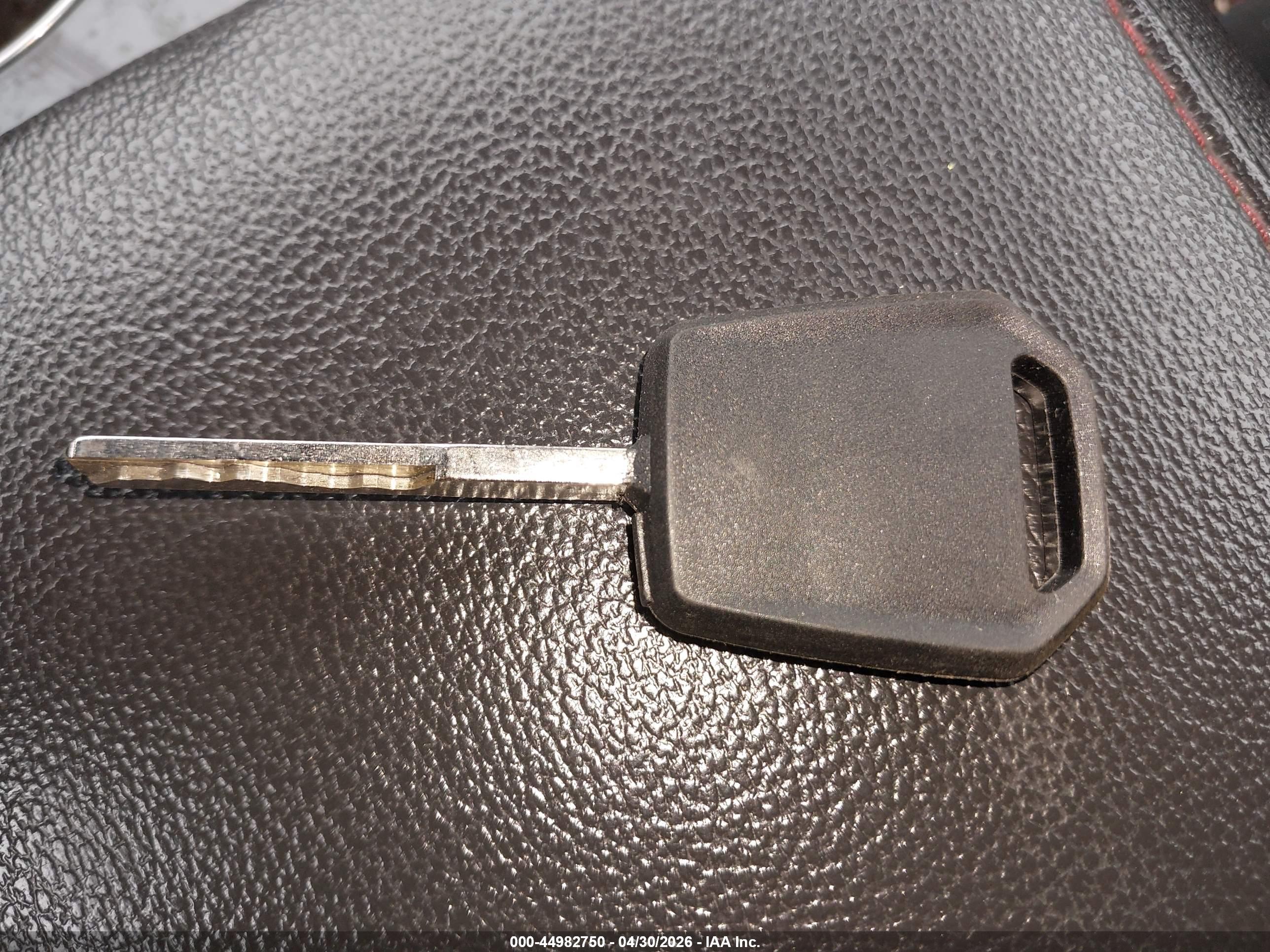 FORD FUSION image 11