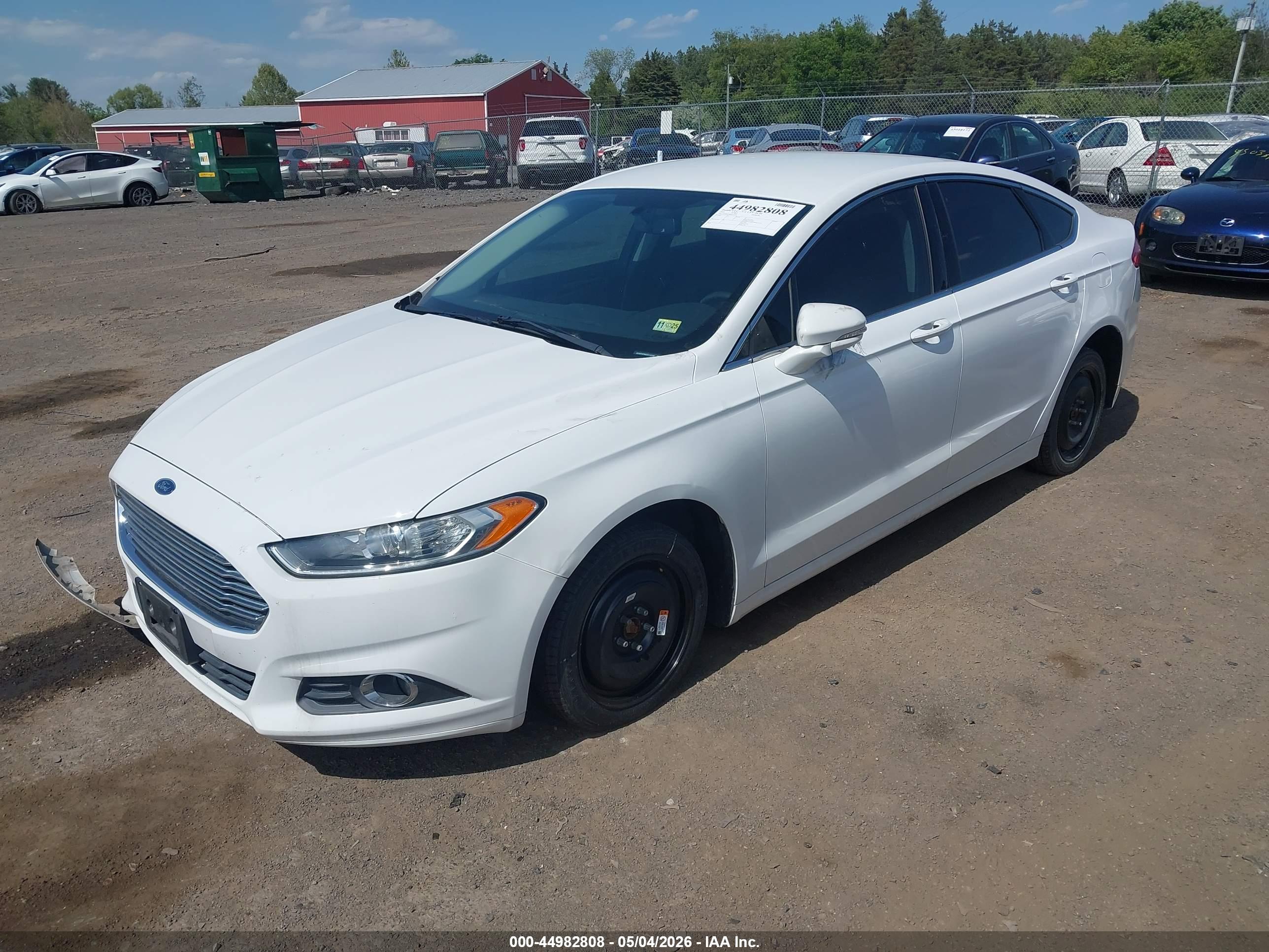 FORD FUSION image 2