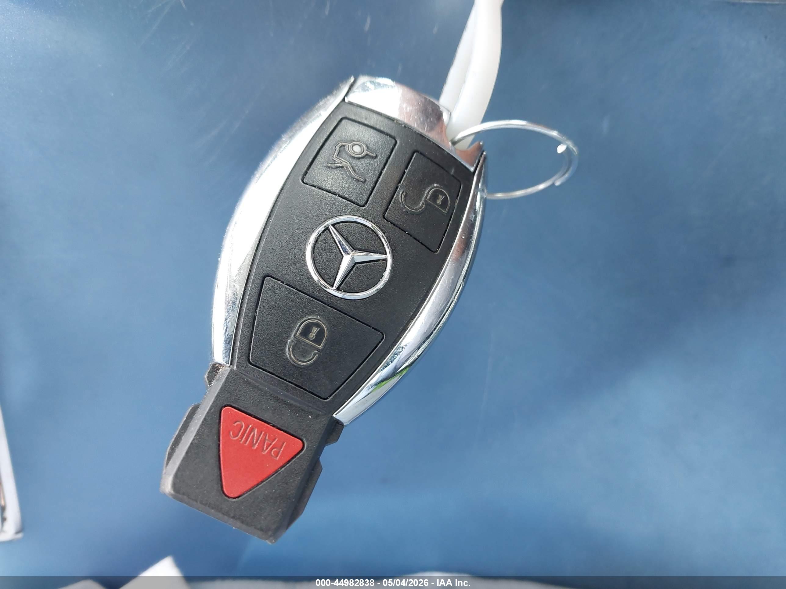 MERCEDES-BENZ C image 11