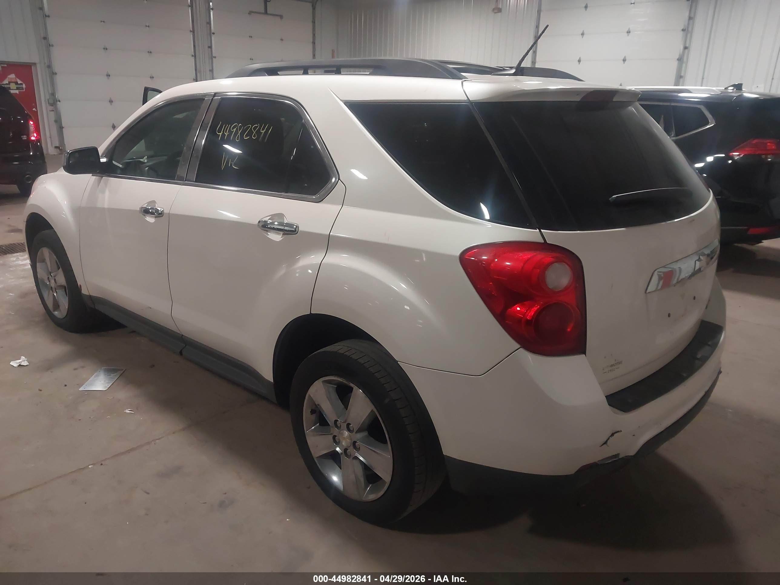 CHEVROLET EQUINOX image 3