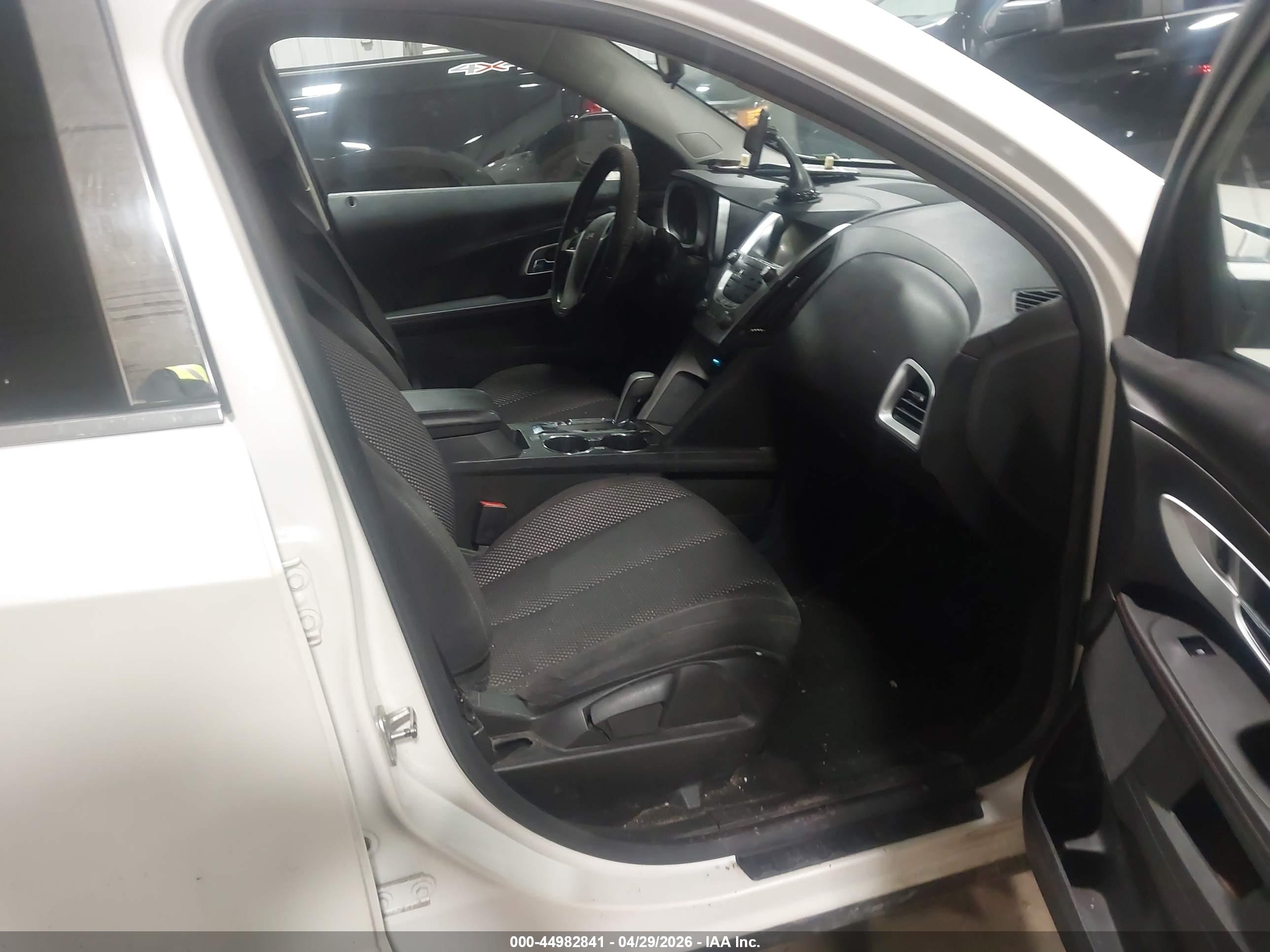 CHEVROLET EQUINOX image 5