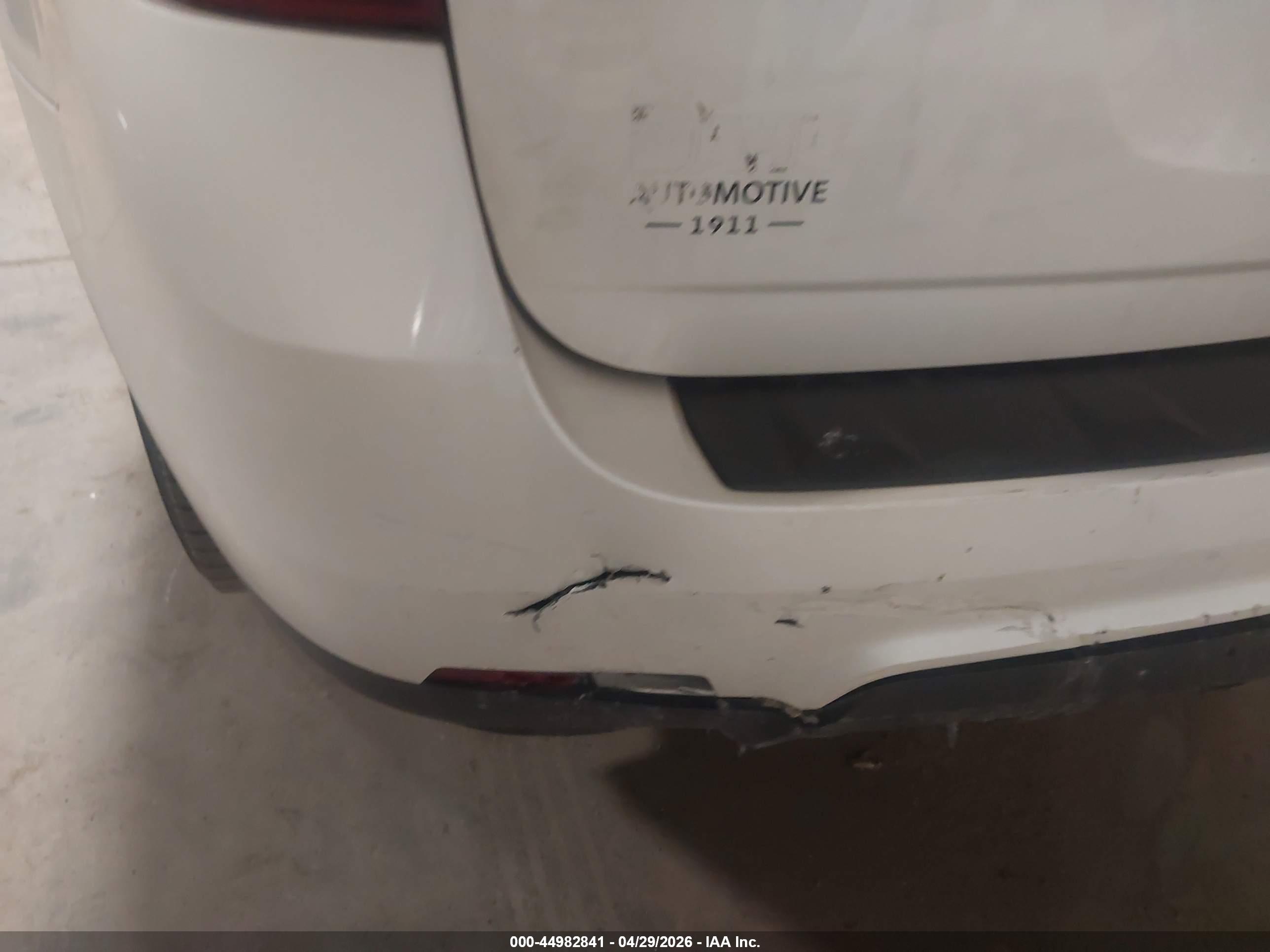 CHEVROLET EQUINOX image 6