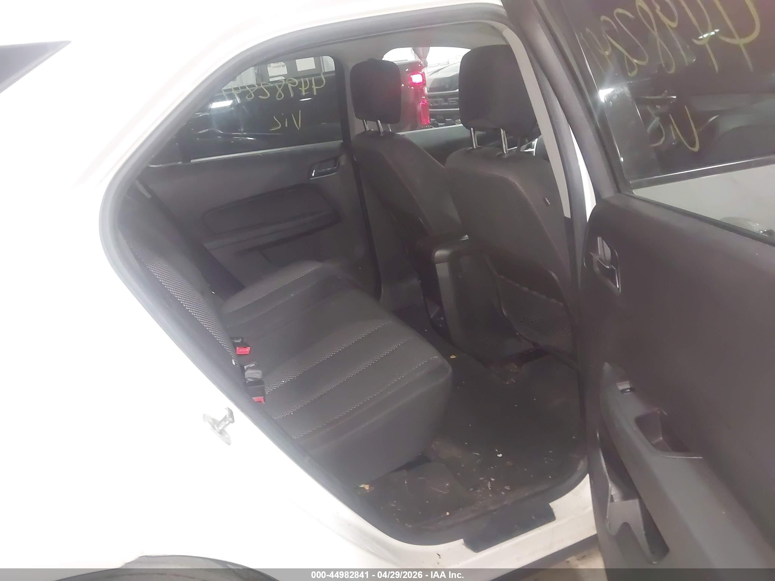 CHEVROLET EQUINOX image 8