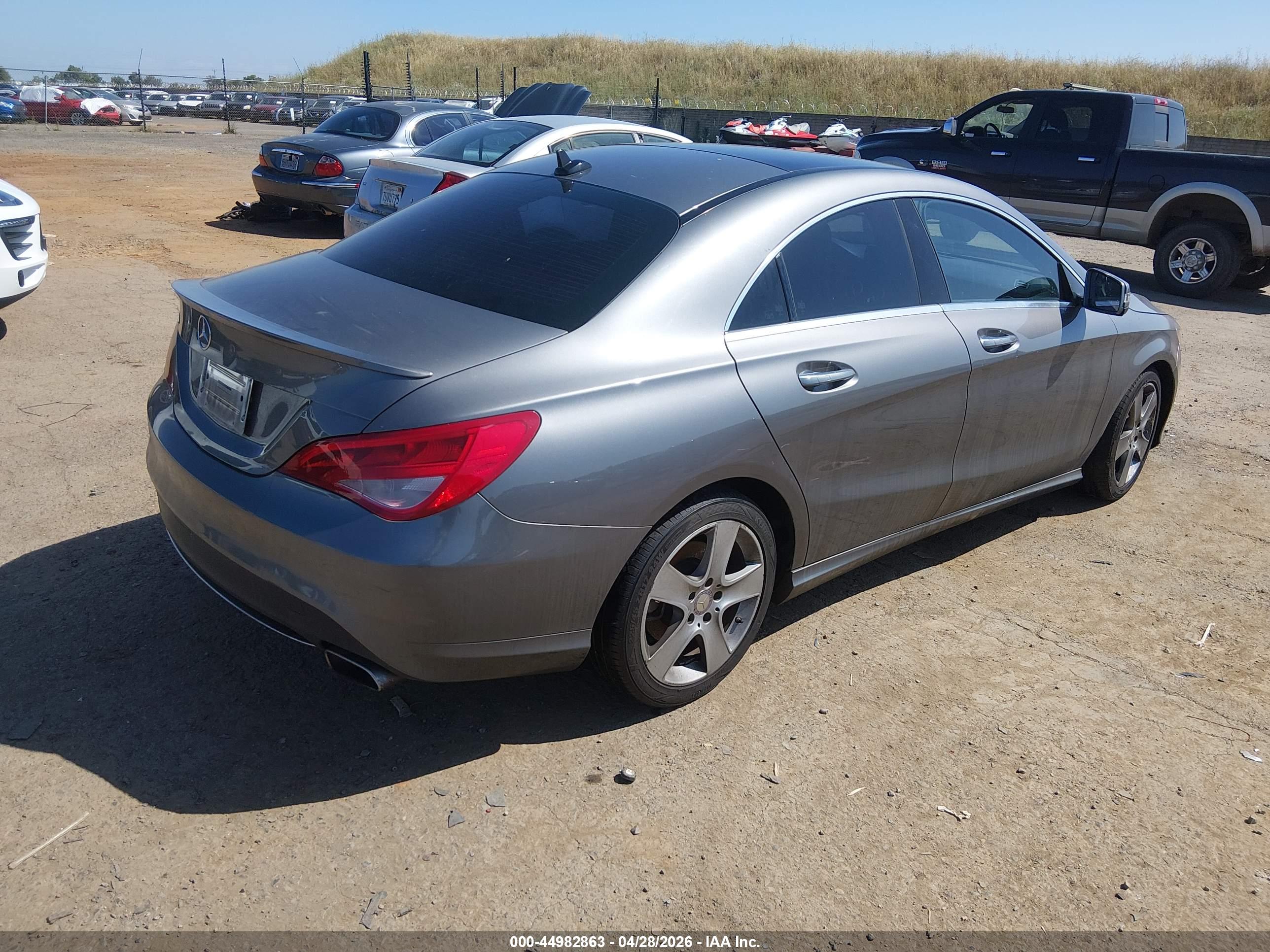 MERCEDES-BENZ CLA image 4